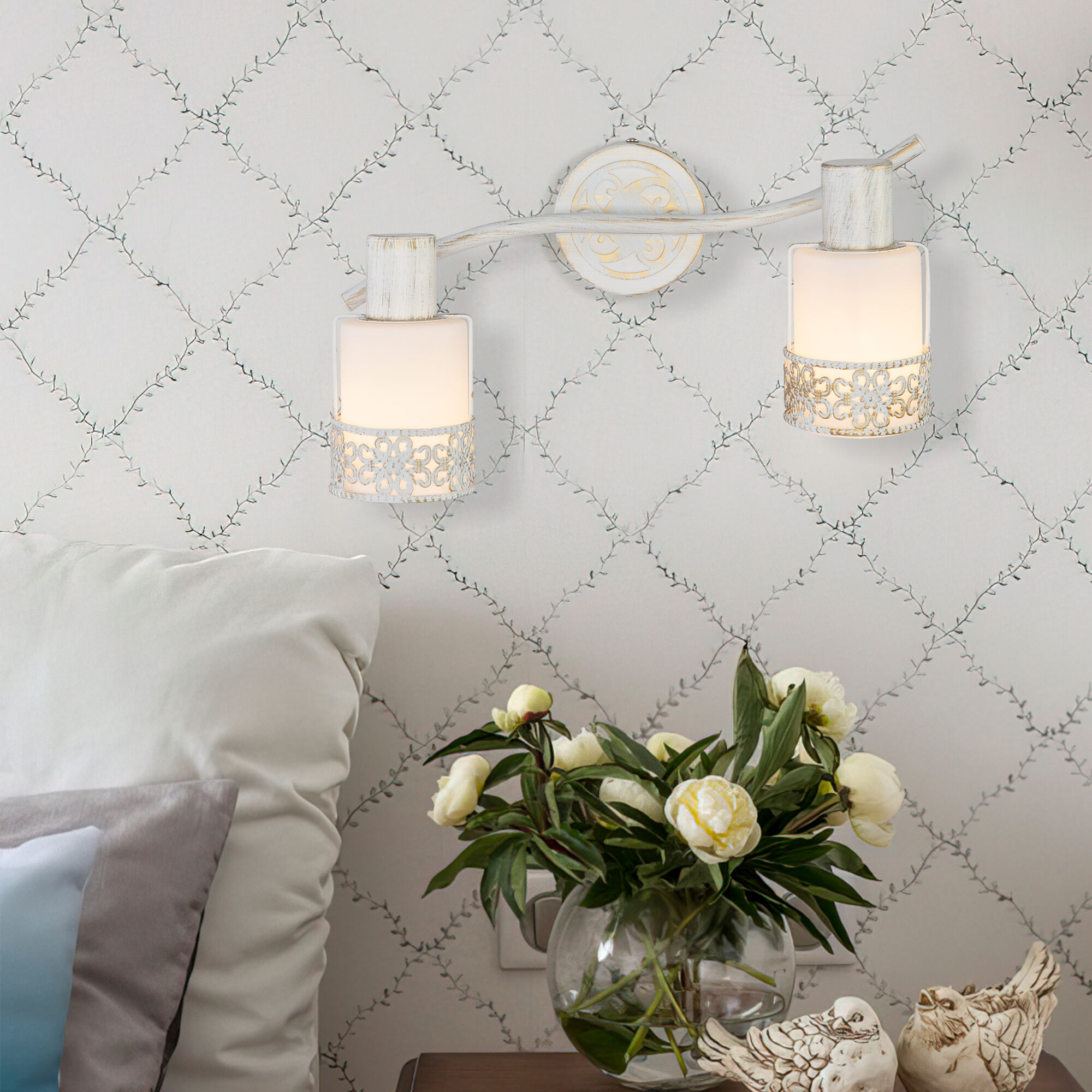 Настенный светильник Eurosvet 20025/2 белый с золотом