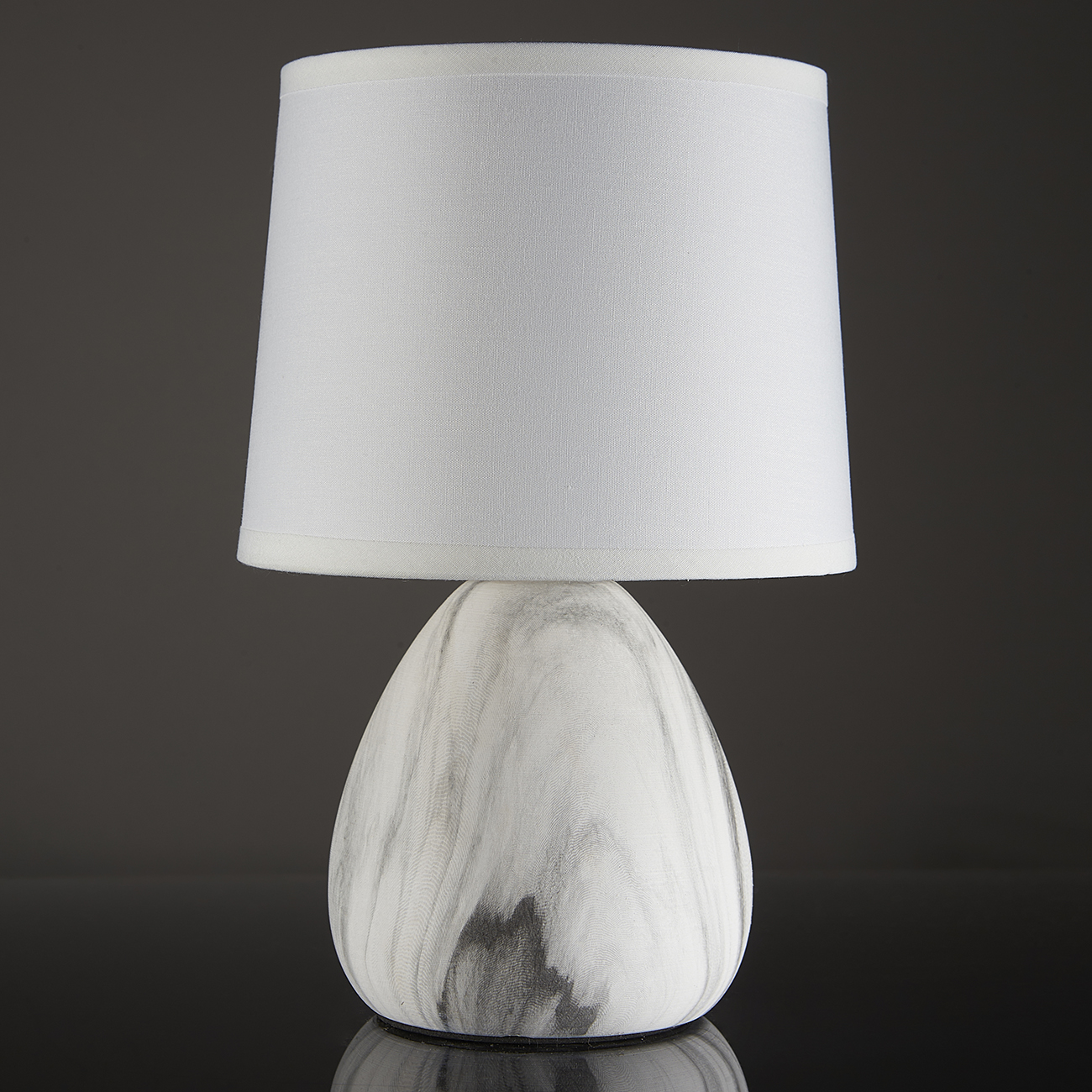Настольный светильник Escada 10163/L E14*40W White marble