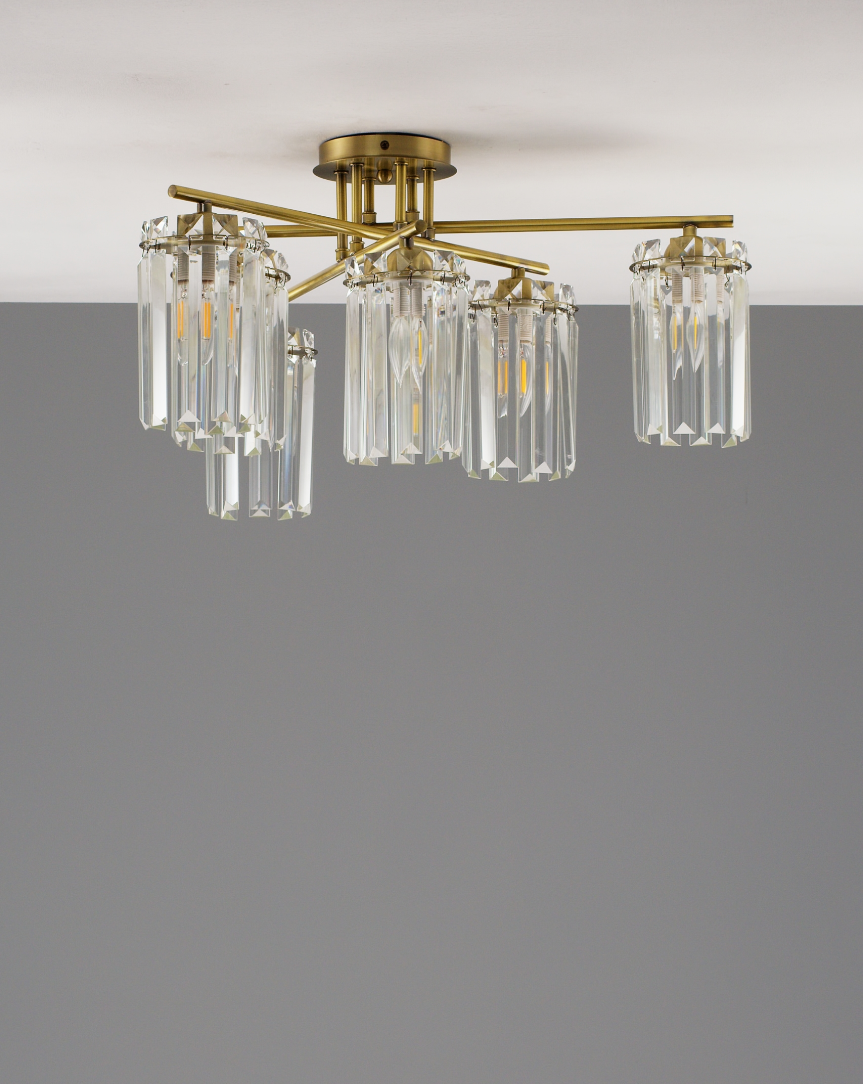 Люстра потолочная Moderli V10751-6C Everly