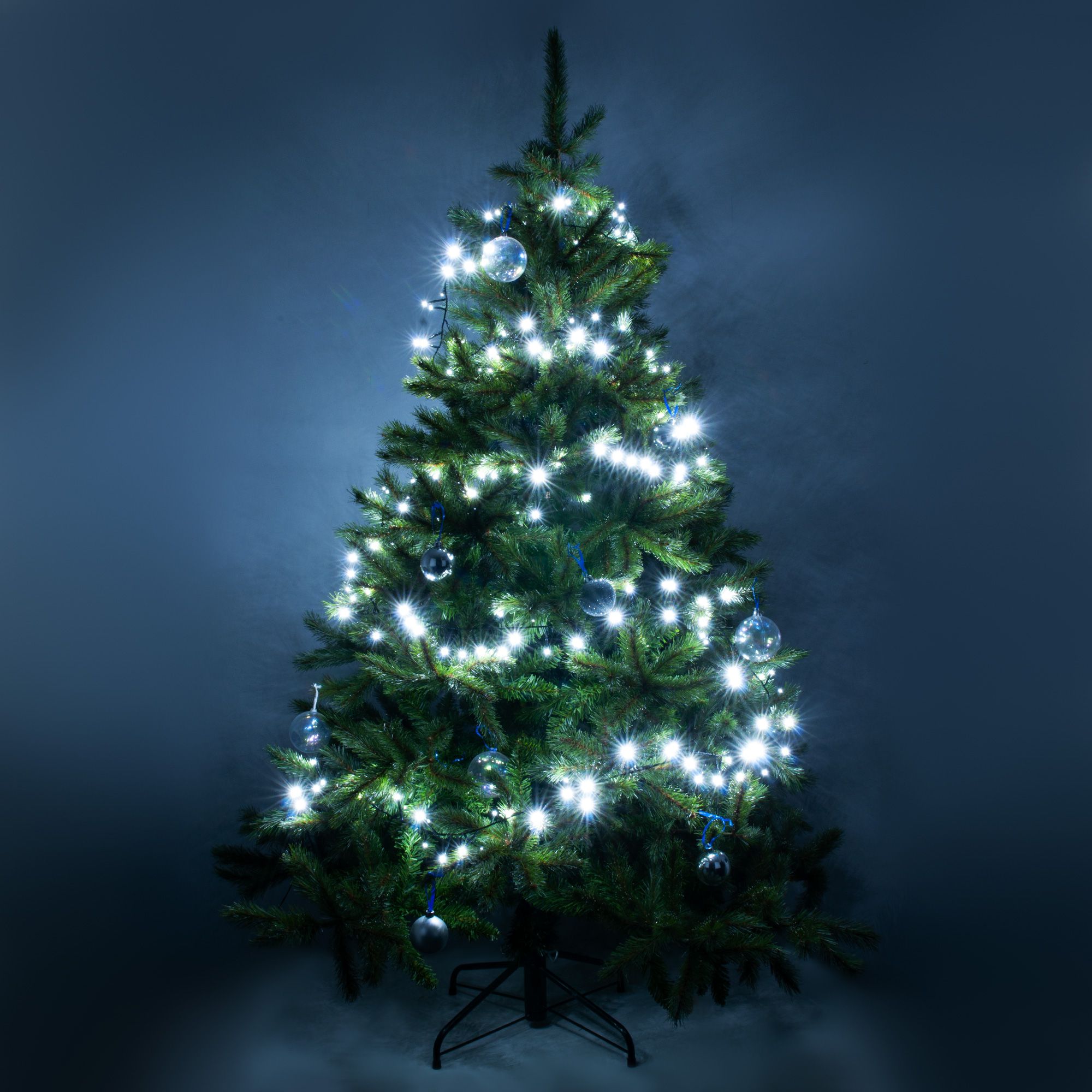 Гирлянда бытовая электрическая нить Eurosvet 400-004 белый