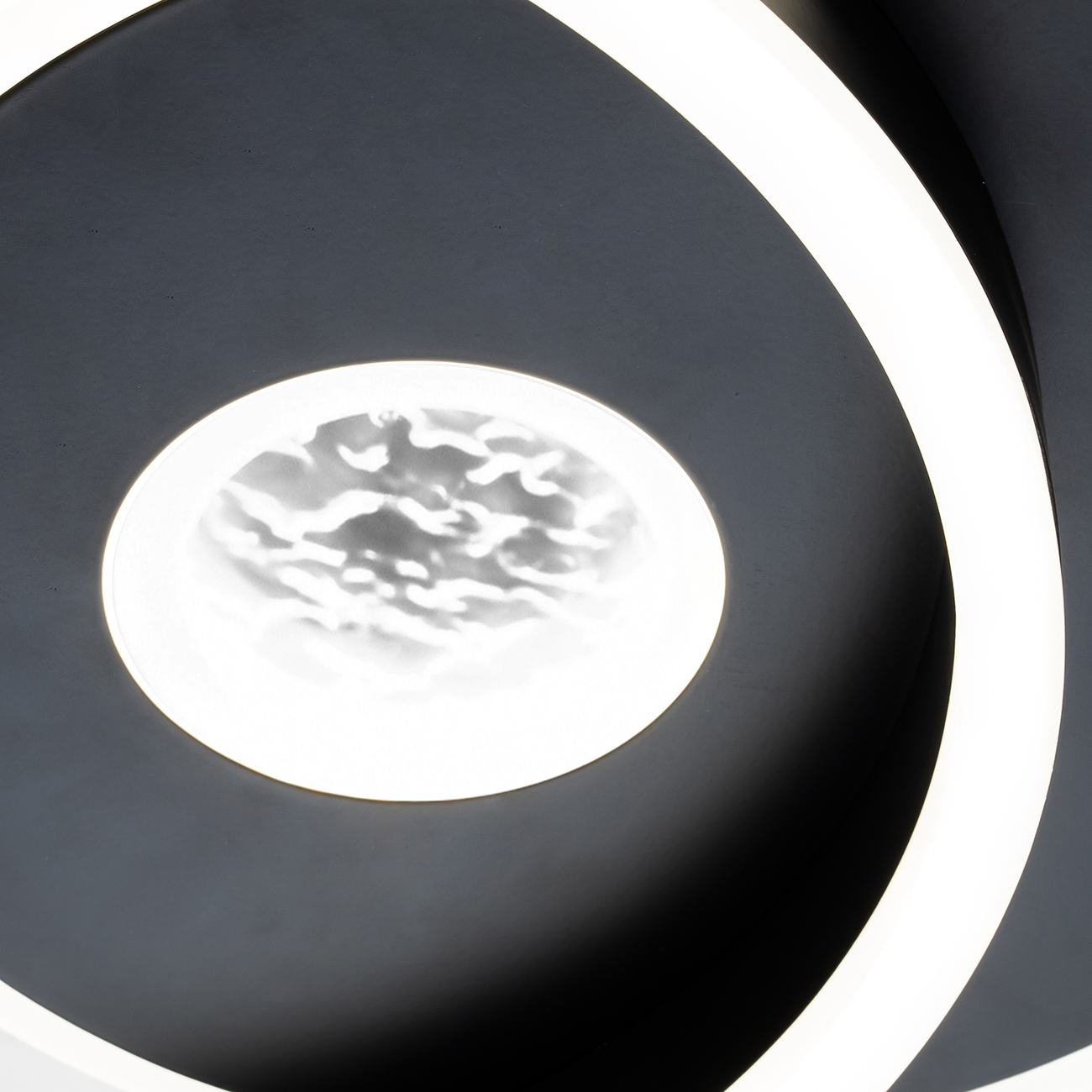 Потолочный светильник Escada 10234/1 LED*45W Black/White