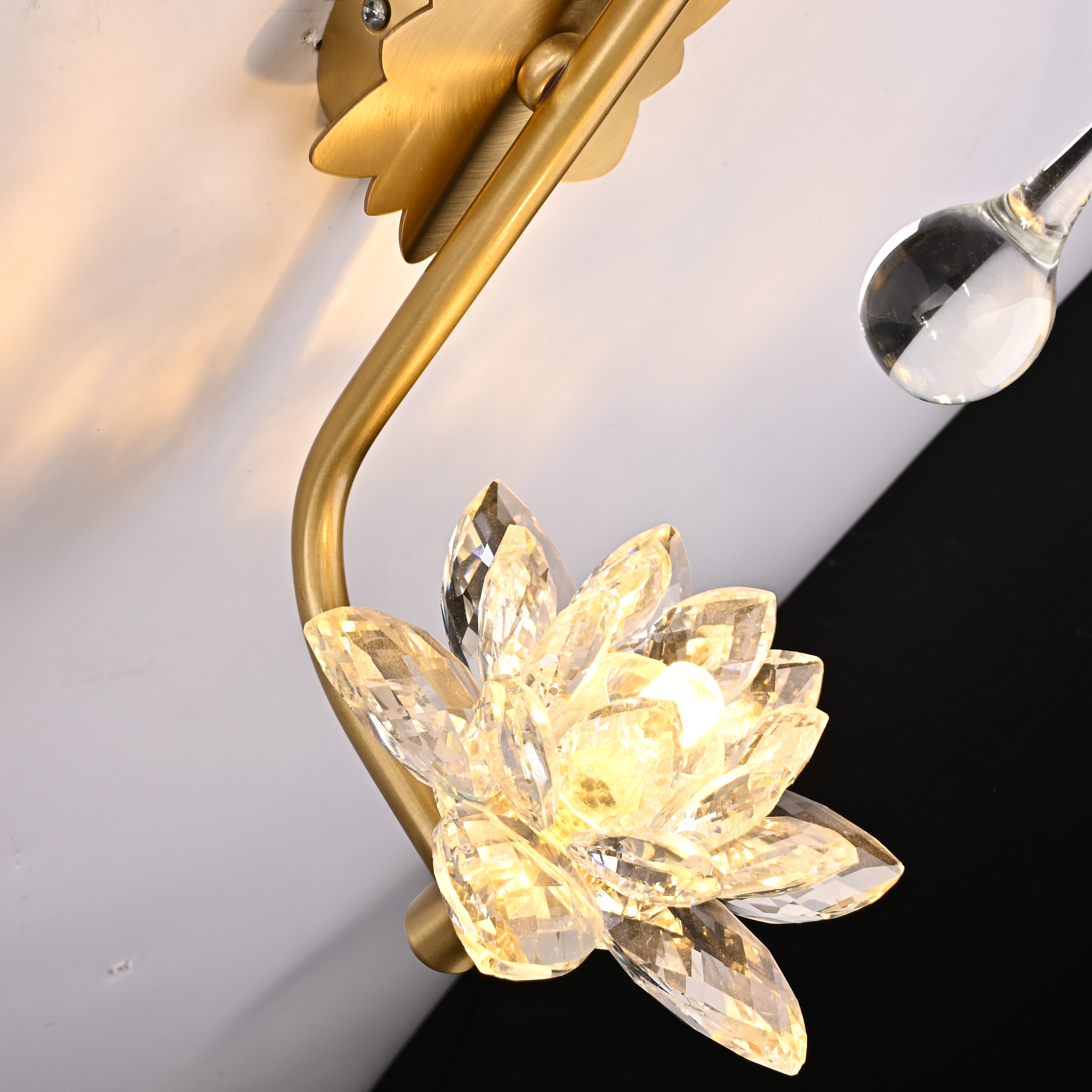 Настенное бра LOTOS WALL DROP 140843-26