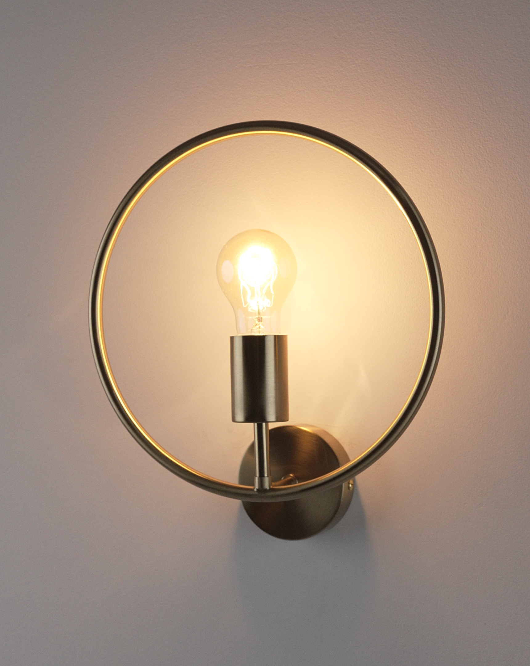 Светильник настенный Moderli V11581-1W Sachara