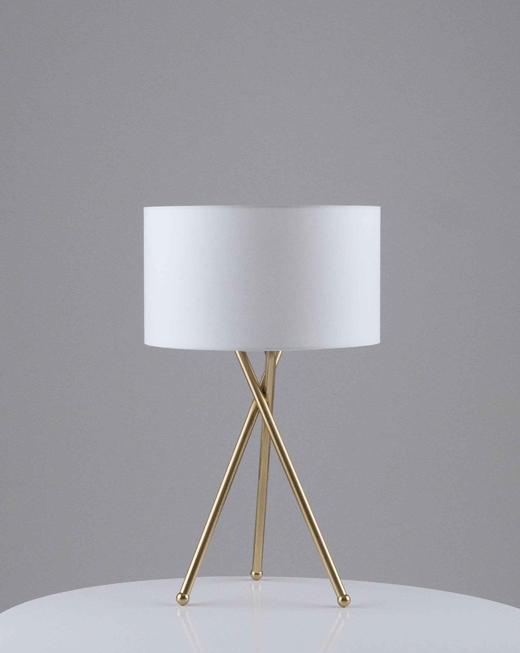 Лампа настольная Moderli V11598-1T Palma