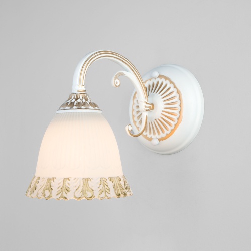 Настенный светильник Eurosvet 60107/1 белый с золотом