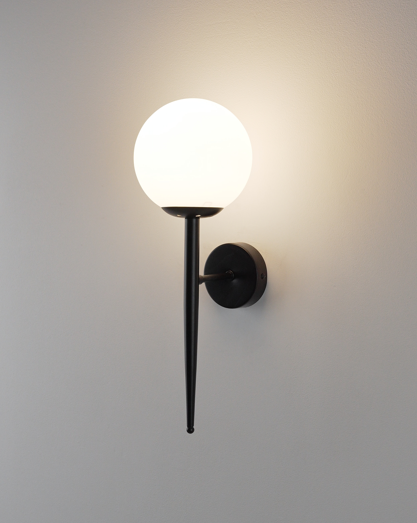 Светильник настенный Moderli V11562-1W Scrumbel