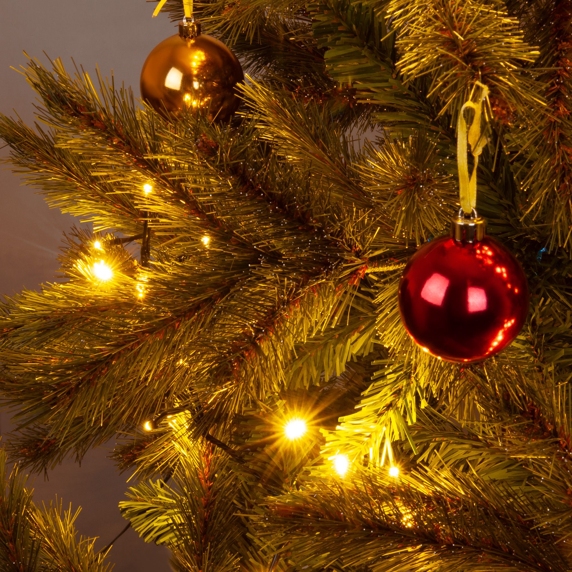 Гирлянда бытовая электрическая нить Eurosvet 400-004 теплый белый