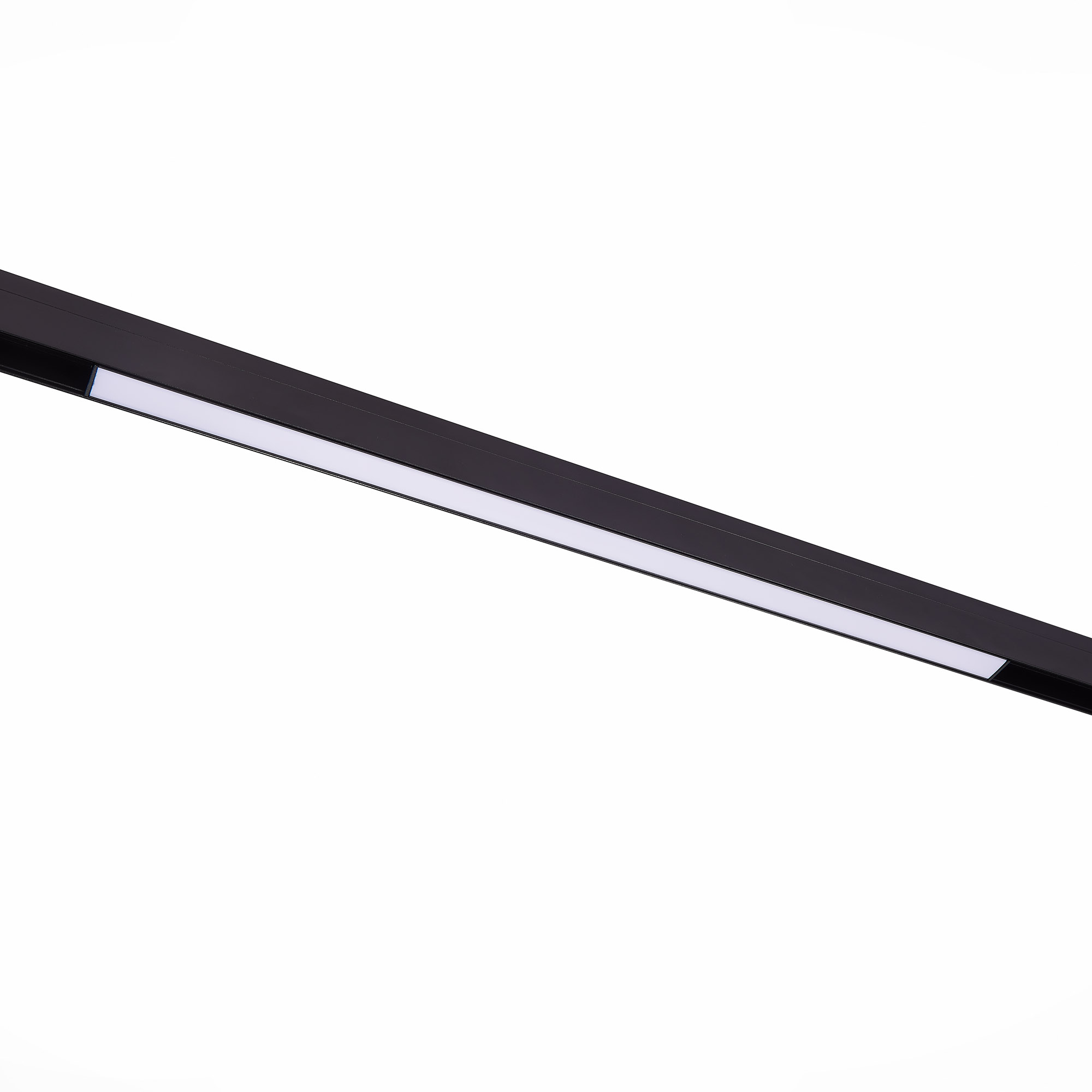 ST360.436.15 Магнитный трековый светильник Черный LED 1*15W 3000K 975Lm Ra>90 120 IP20 L606xW22xH44 СКАЙЛАЙН 48V