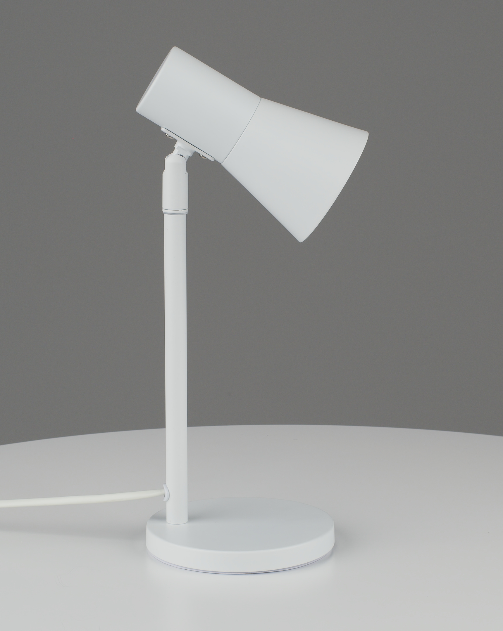 Лампа настольная Moderli V11324-1T Melro