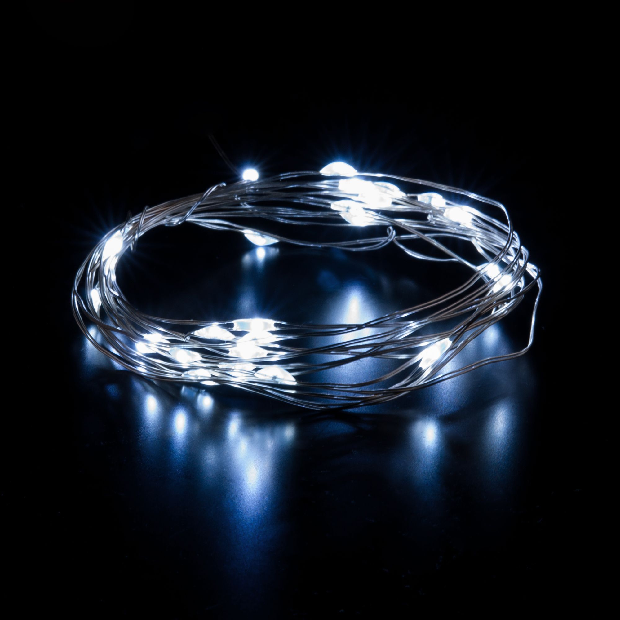 Гирлянда бытовая электрическая нить Eurosvet 400-006 белый