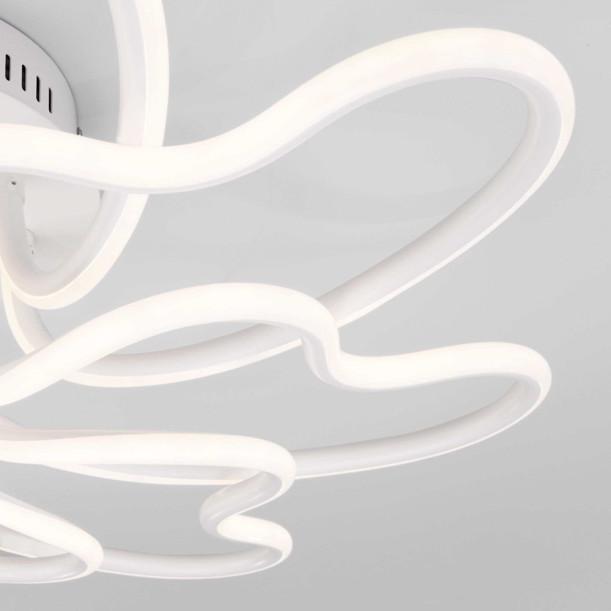 Потолочный светильник Eurosvet 90135/8 белый