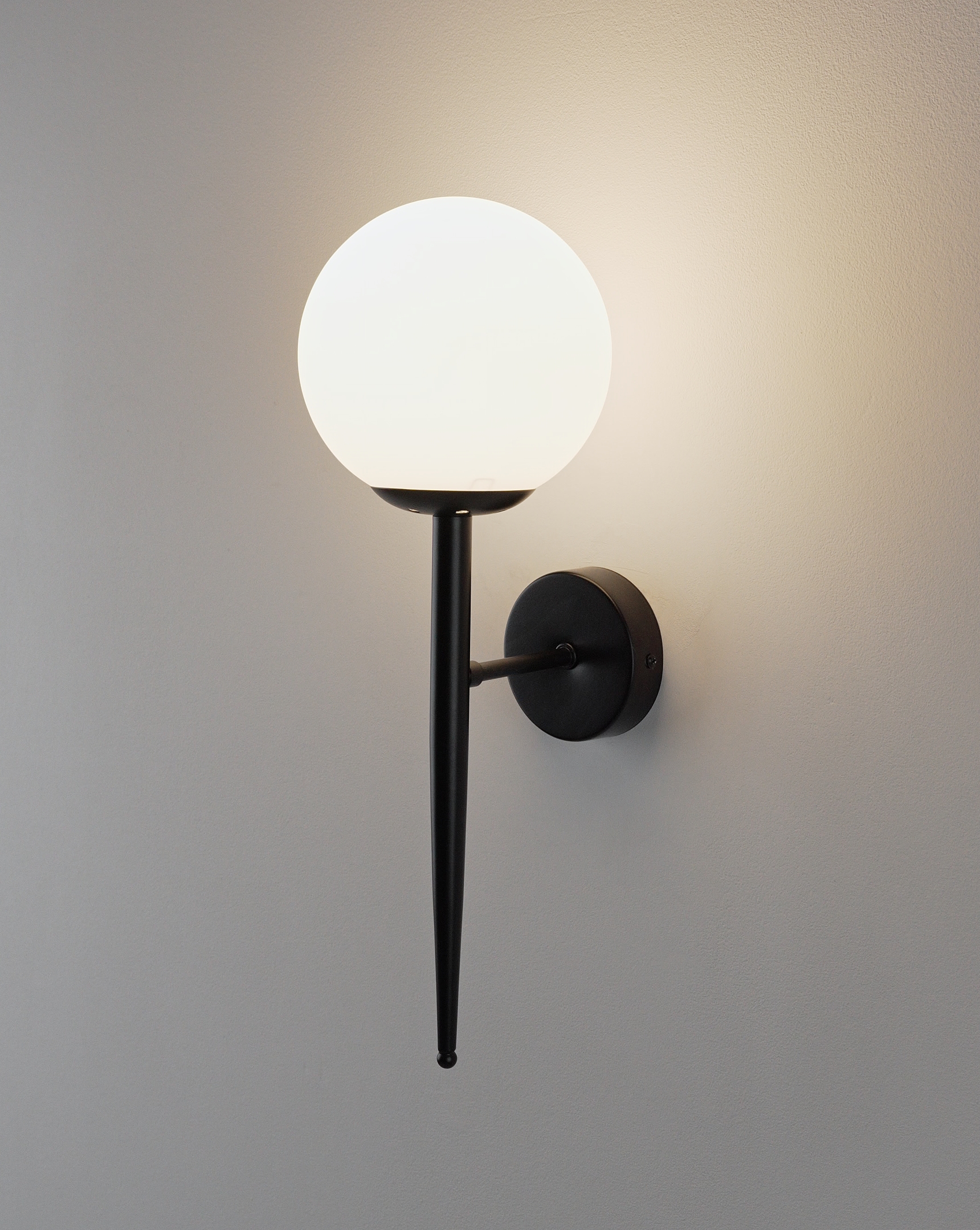 Светильник настенный Moderli V11562-1W Scrumbel