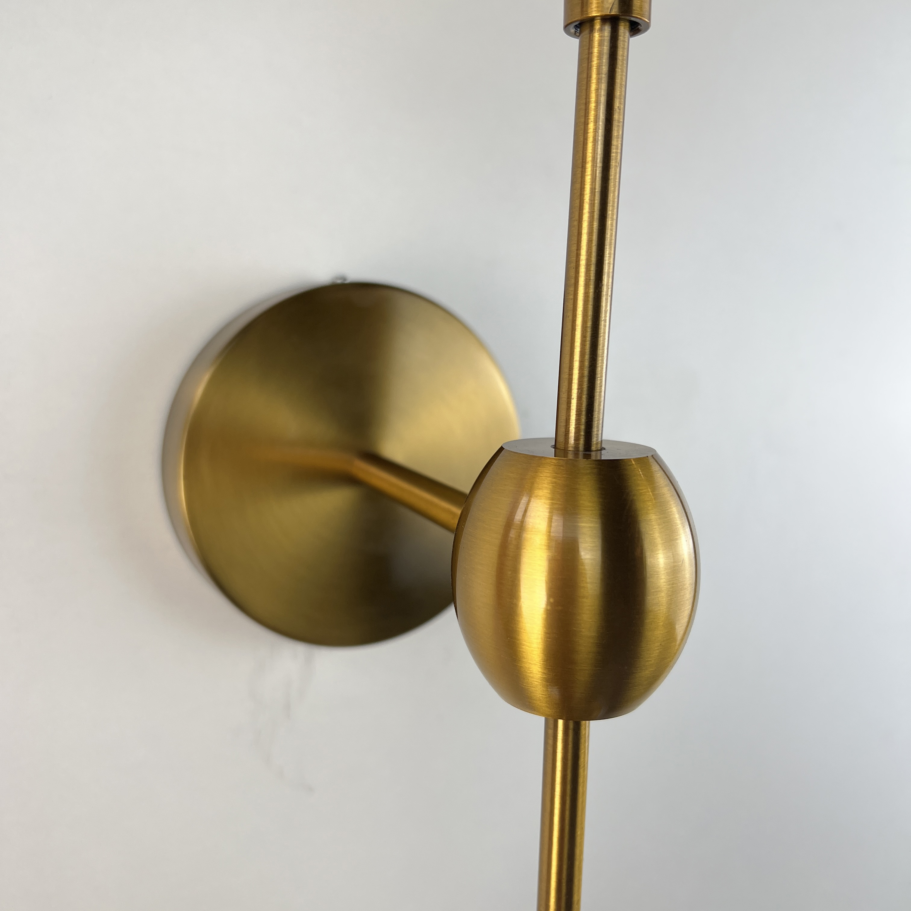 Бра Modo Sconce 2 Globes Gold от Imperiumloft 84999-22