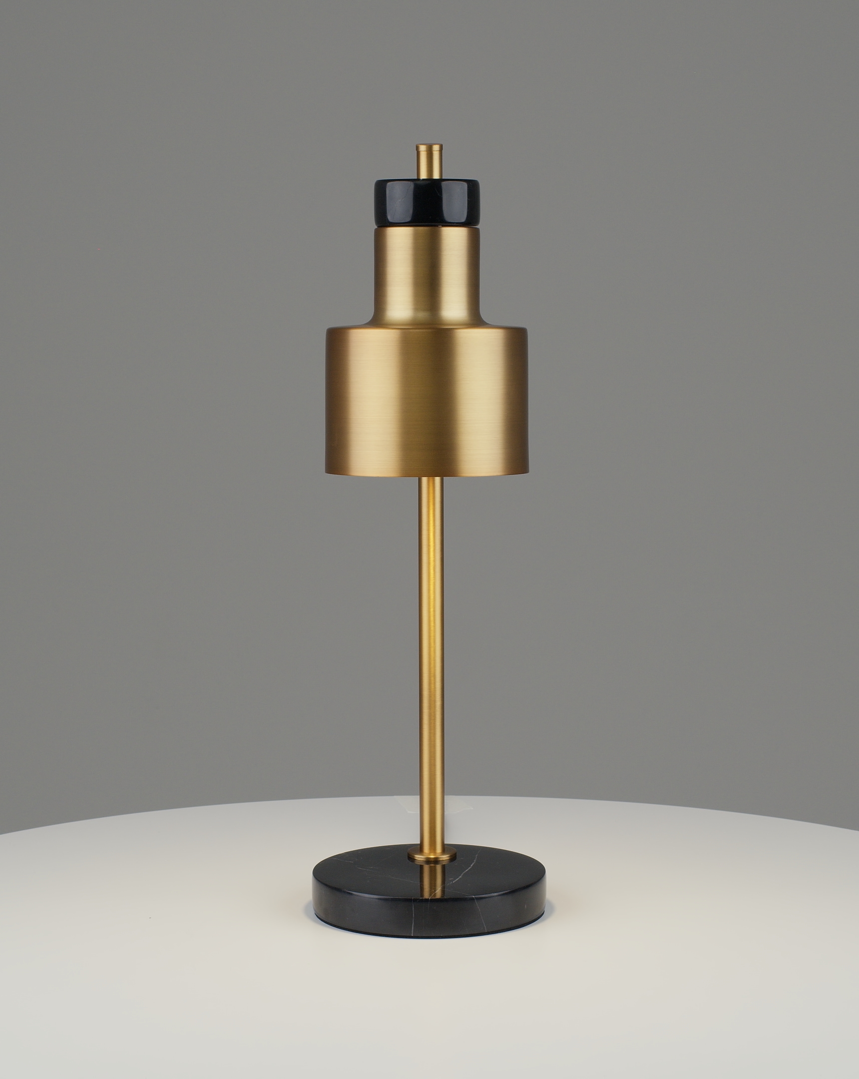 Лампа настольная Moderli V11307-1T Goldy