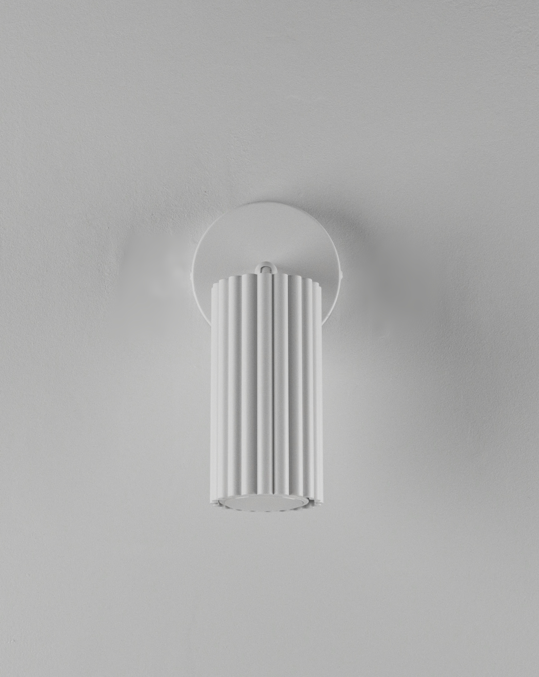 Спот Moderli V11772-1C Cora