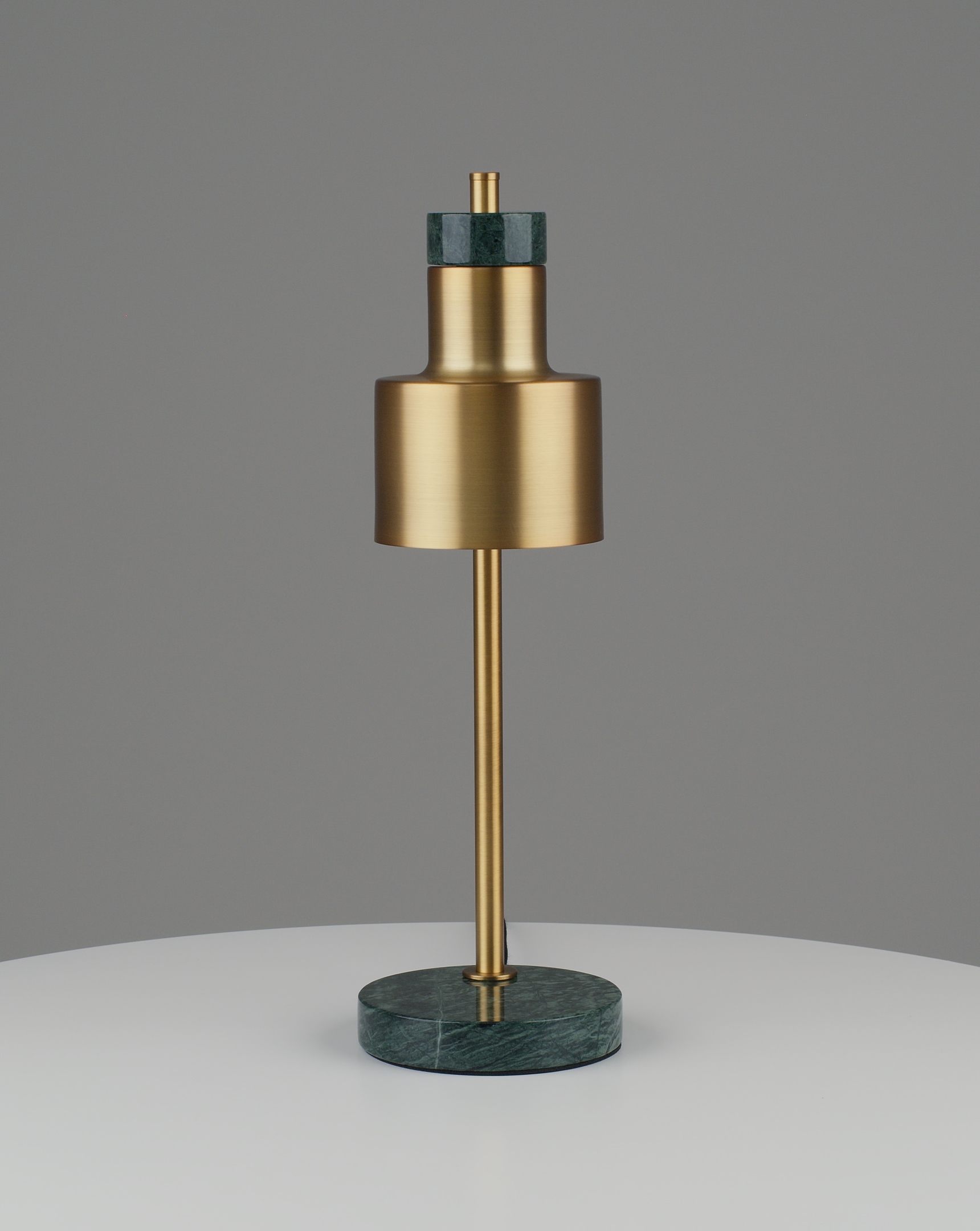 Лампа настольная Moderli V11309-1T Goldy