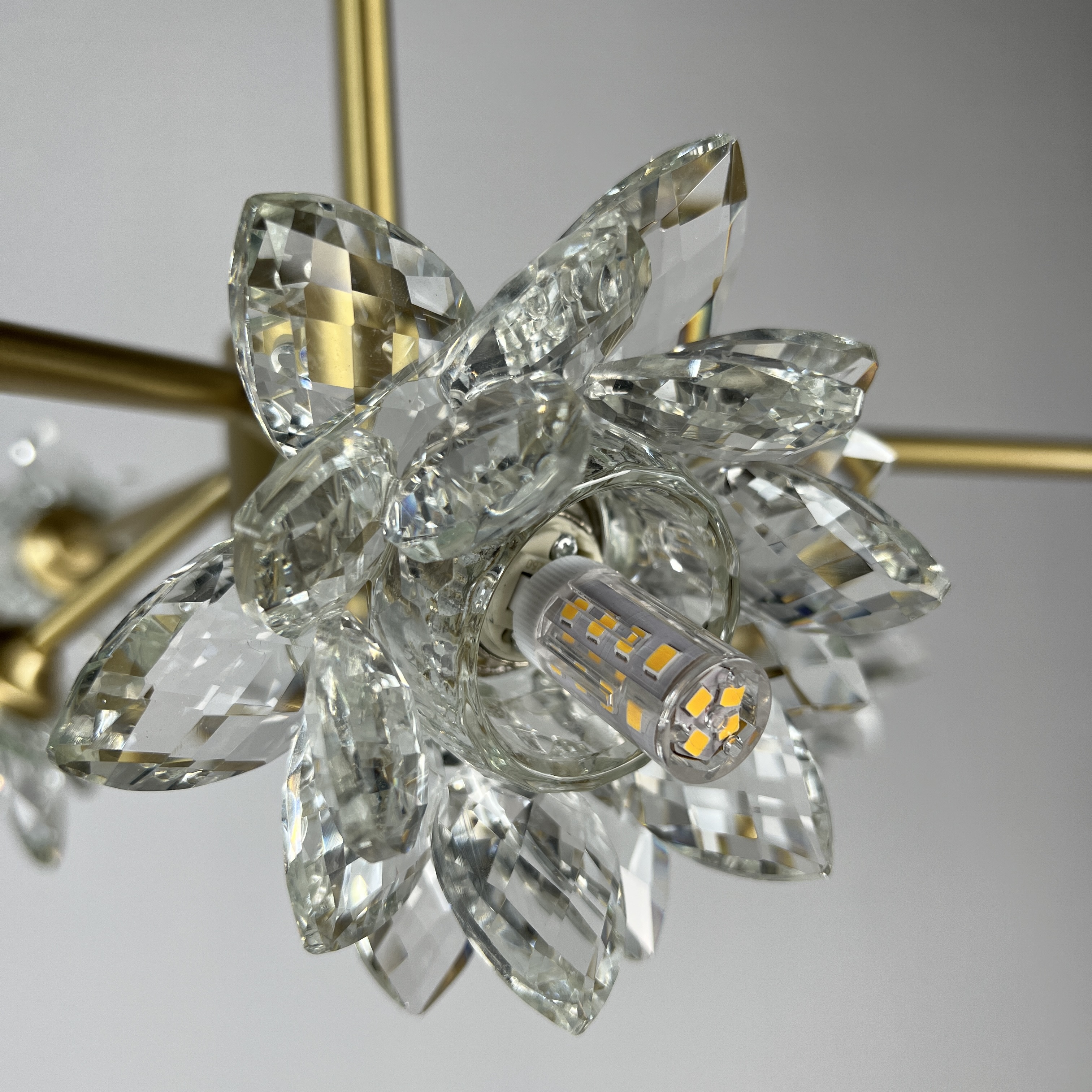 Люстра на штанге LOTOS TWO D55 151618-26