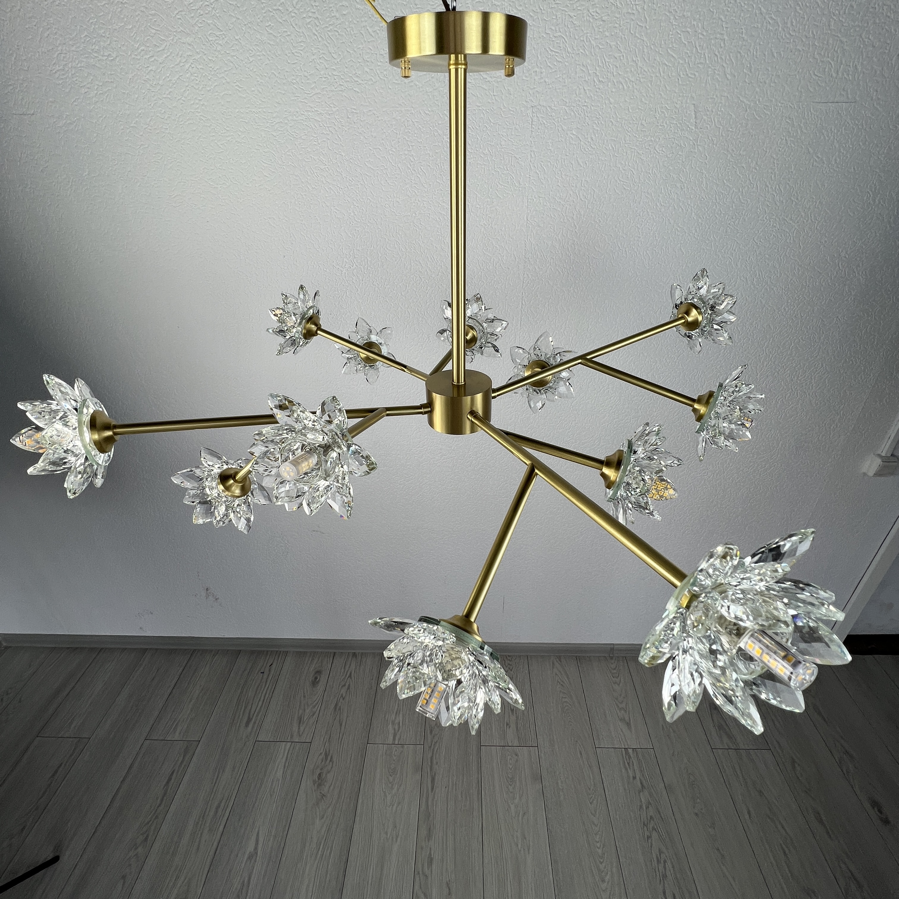 Люстра на штанге LOTOS TWO D90 203940-26