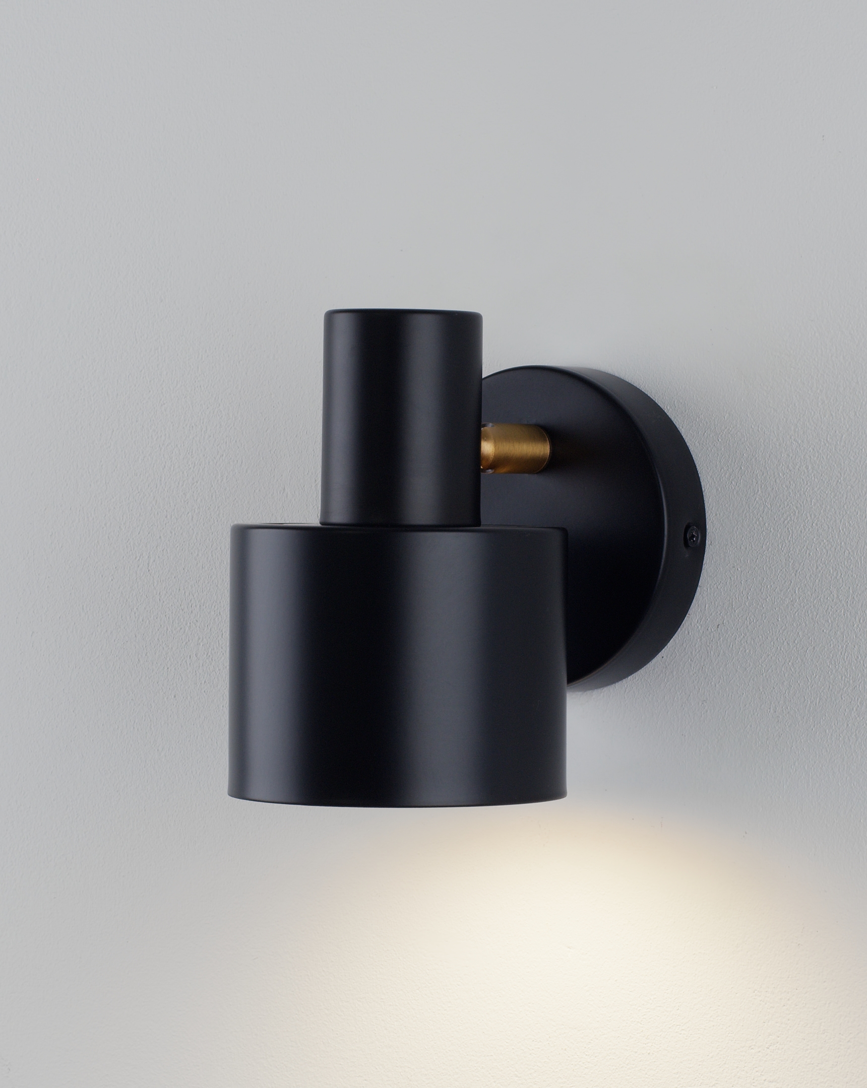 Светильник настенный Moderli V11271-1W Artis