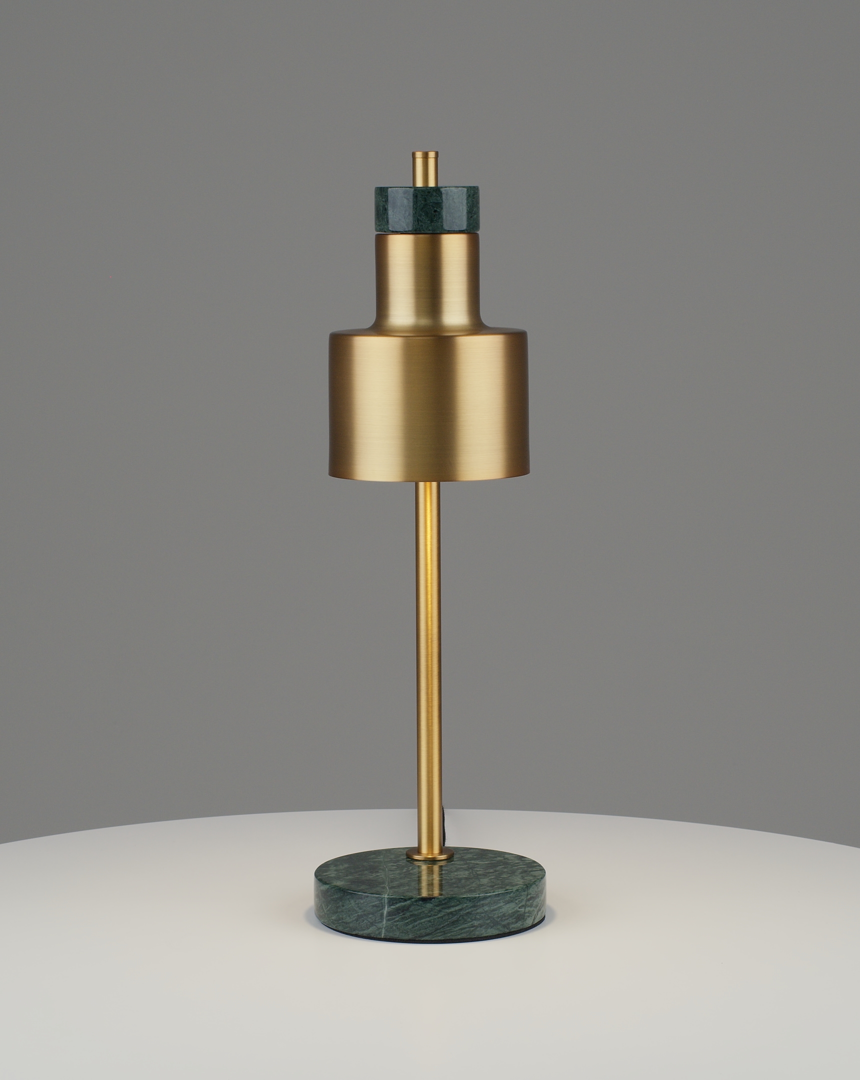 Лампа настольная Moderli V11309-1T Goldy