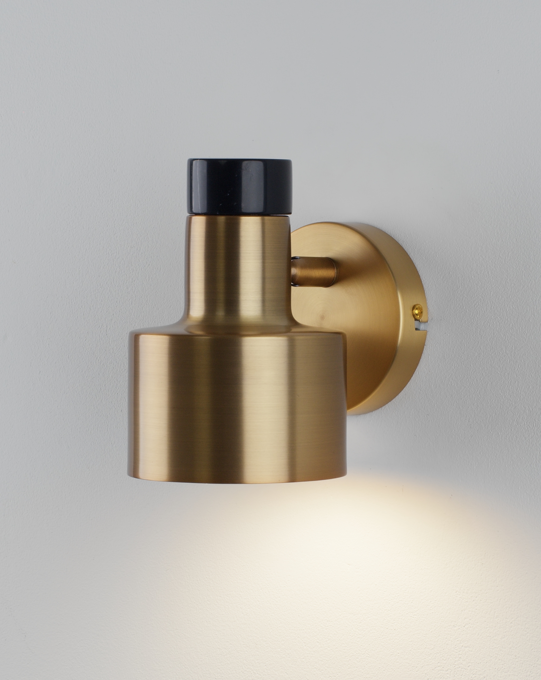 Светильник настенный Moderli V11313-1W Goldy