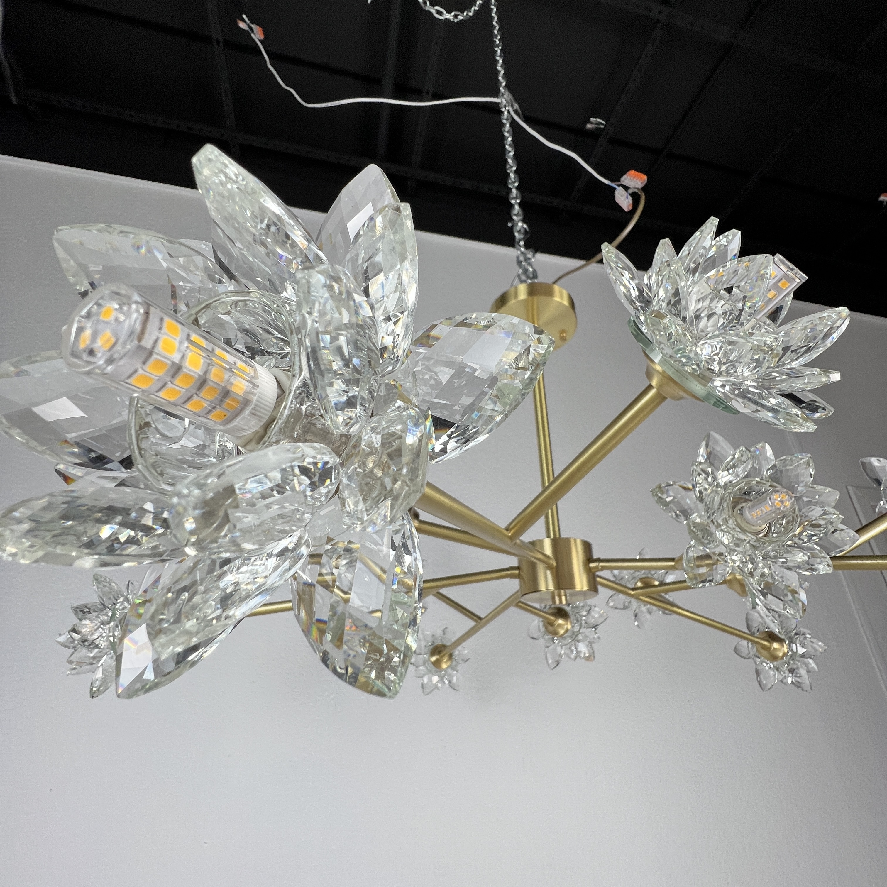 Люстра на штанге LOTOS TWO D100 203939-26