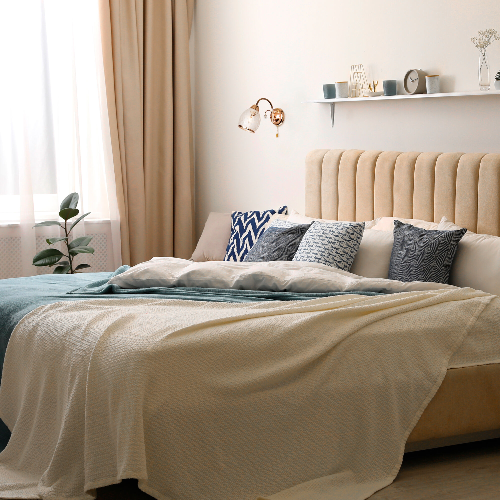 Настенный светильник Eurosvet 30026/1 золото