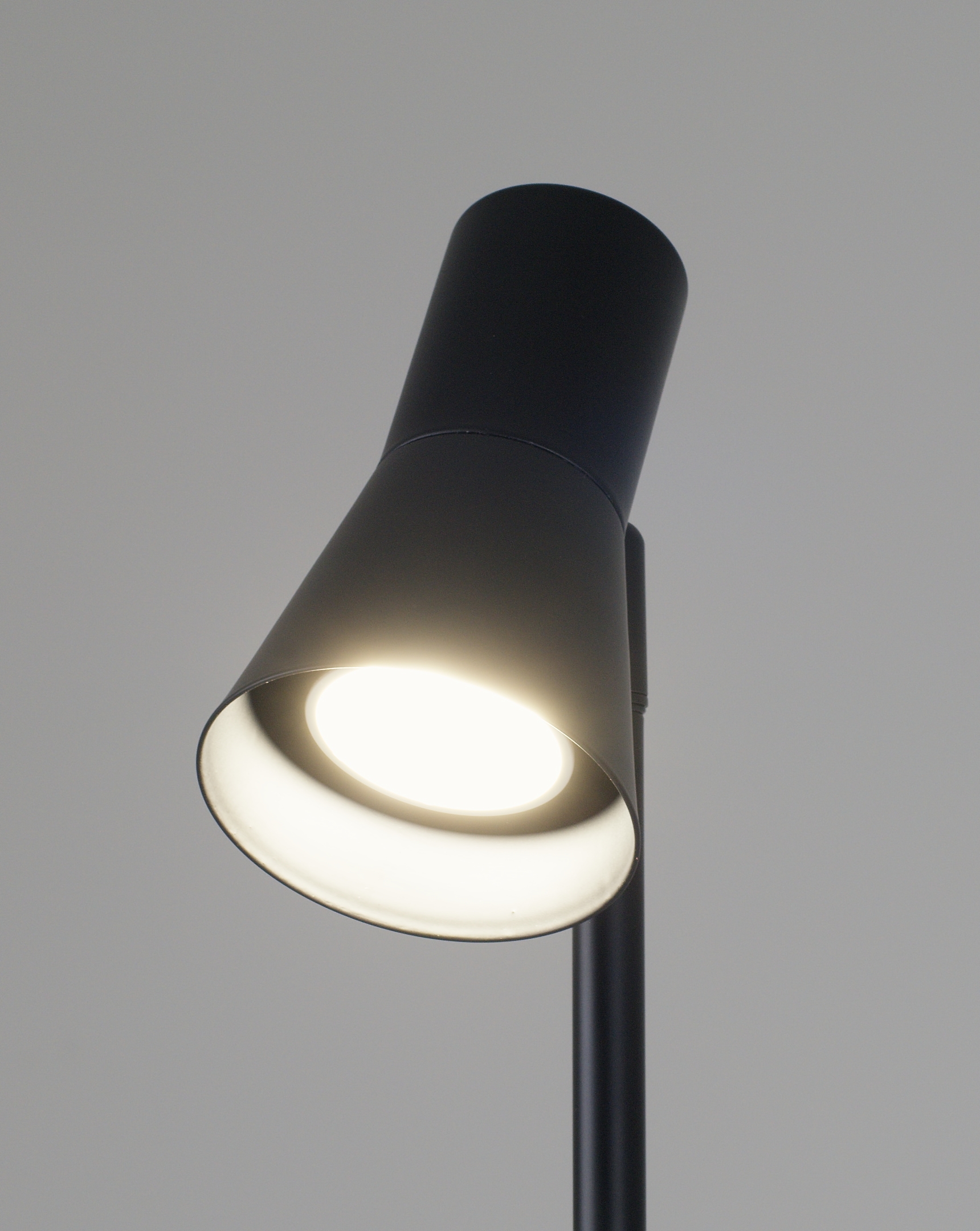 Торшер Moderli V11326-1F Melro