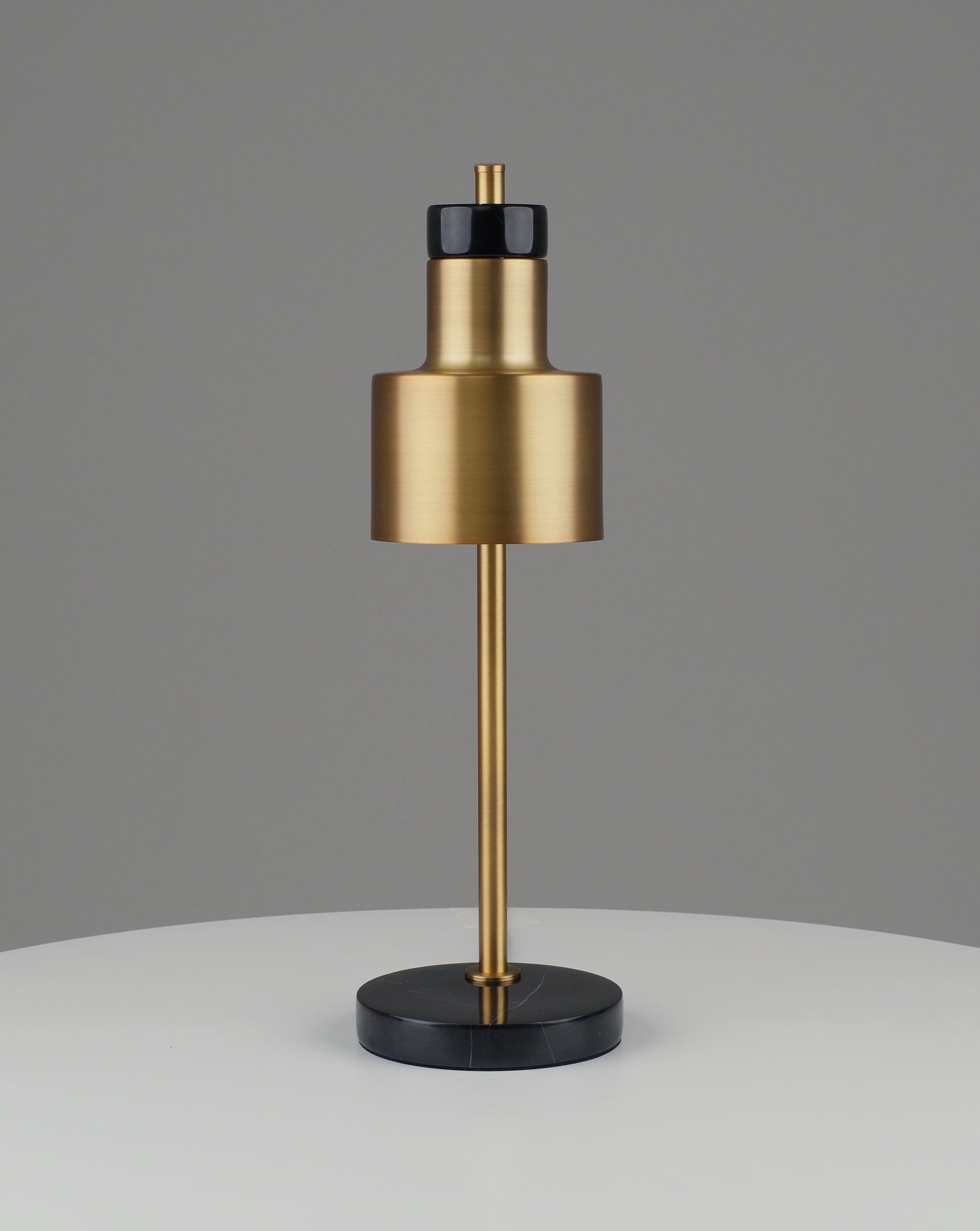 Лампа настольная Moderli V11307-1T Goldy