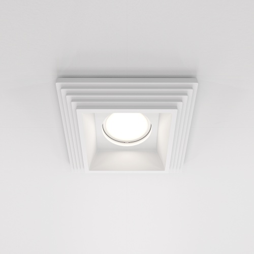 https://mais-upload.maytoni.de/Photo/a656da6b-de3a-43c4-90f2-4bab65dfc868/026standard/RENDER_Main_Image_DL005-1-01-W_standard.jpeg