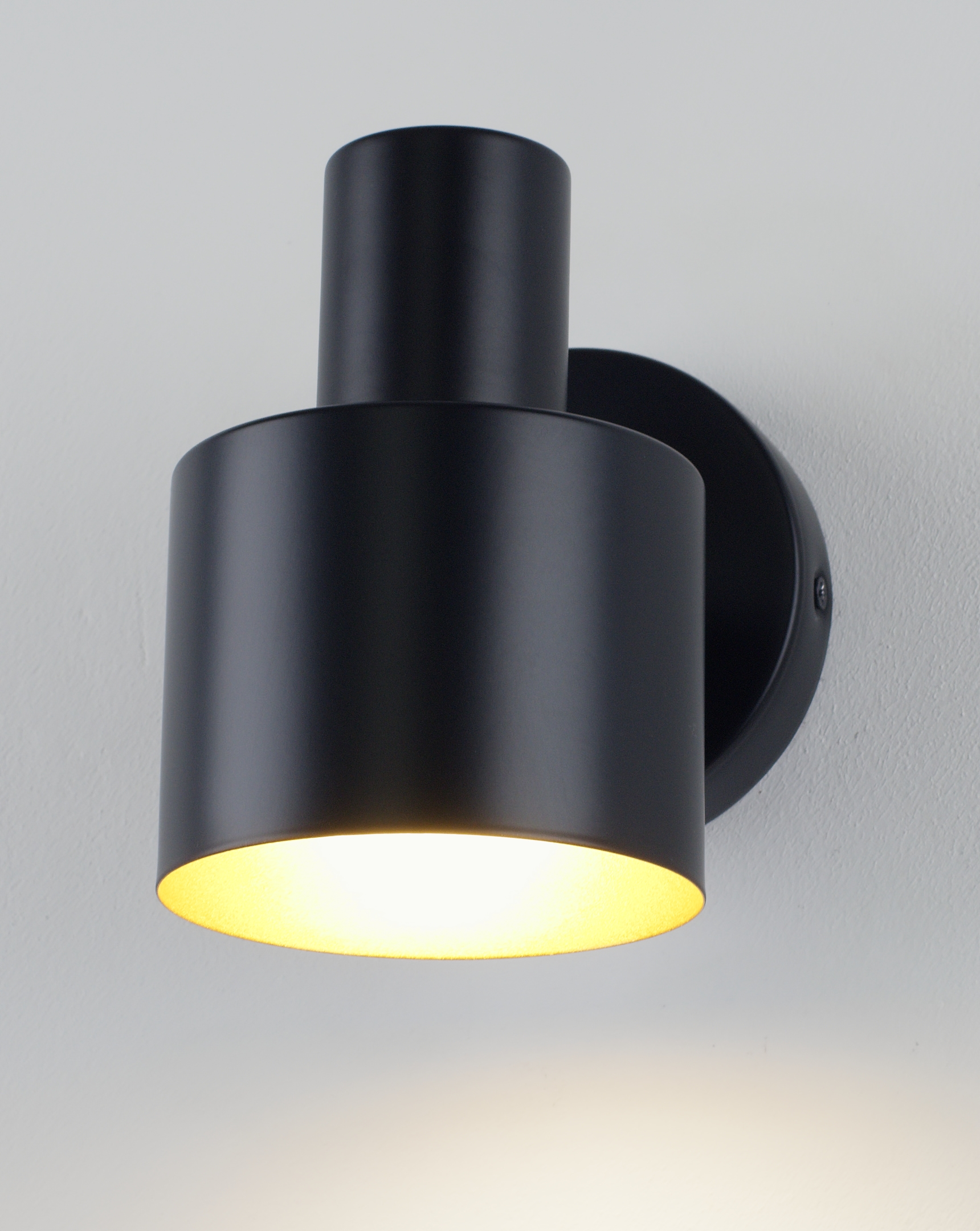 Светильник настенный Moderli V11271-1W Artis