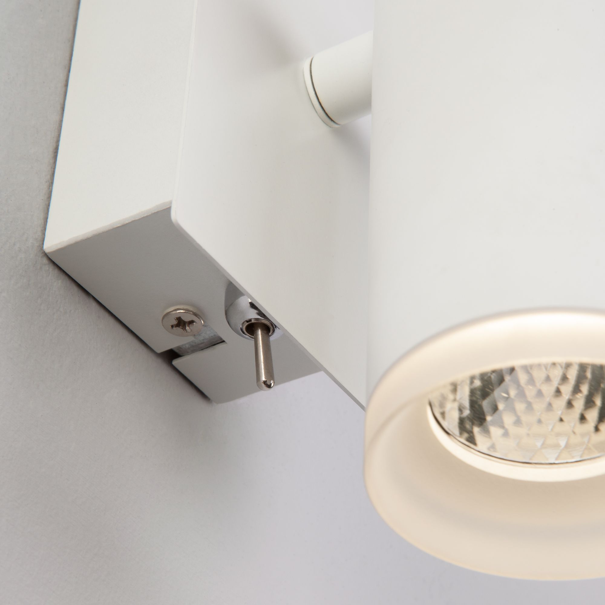  Eurosvet 20067/1 LED настенный светильник белый