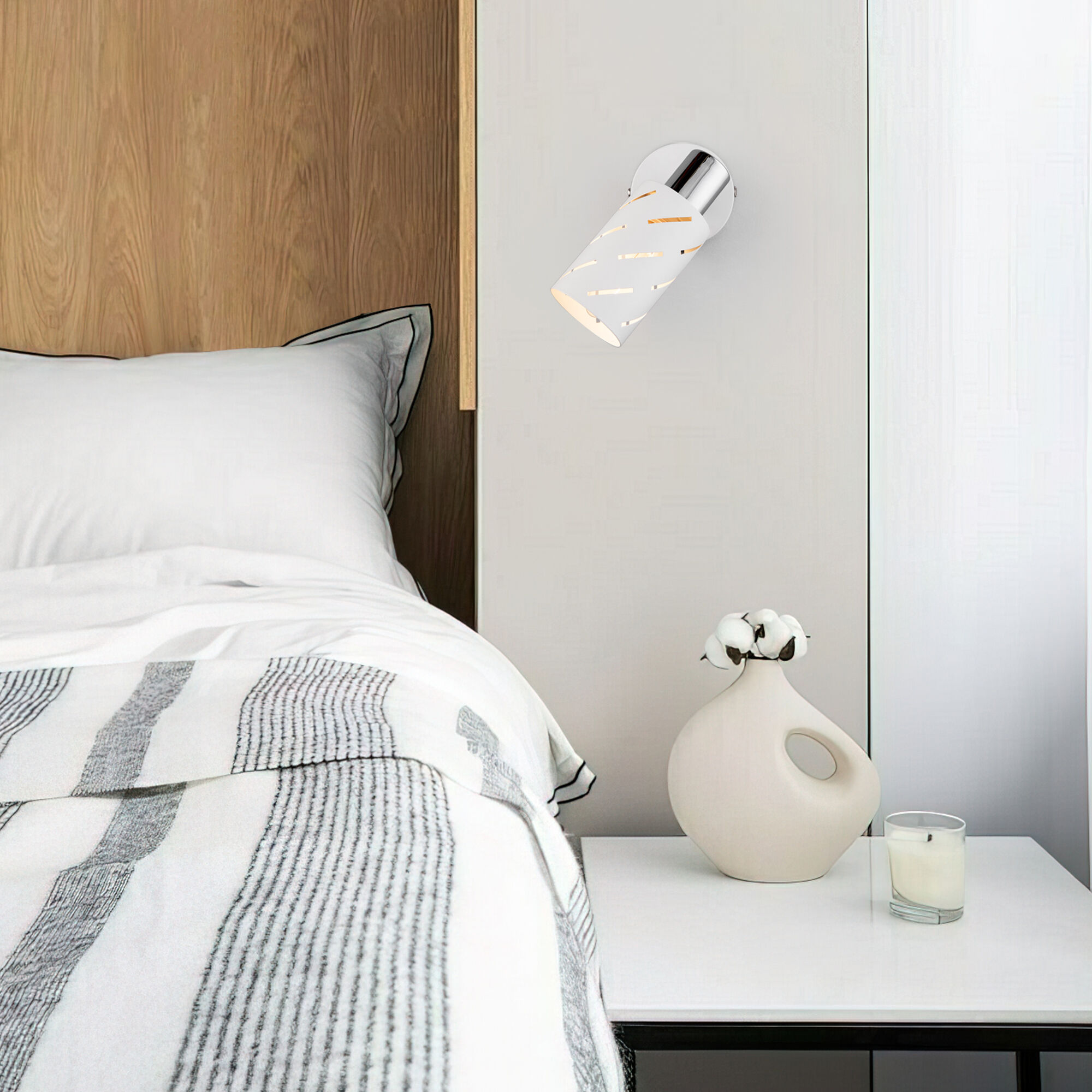 Настенный светильник Eurosvet 20090/1 белый/хром