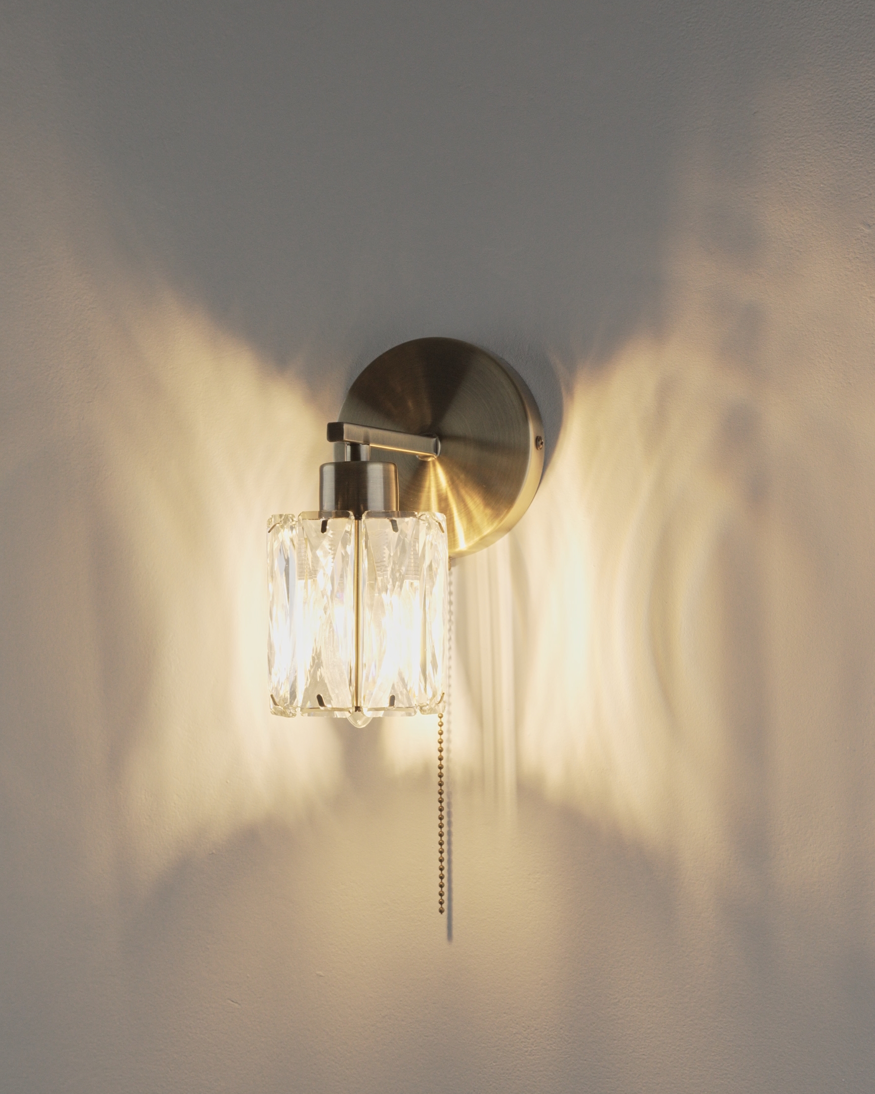 Светильник настенный Moderli V11710-1W Prismique