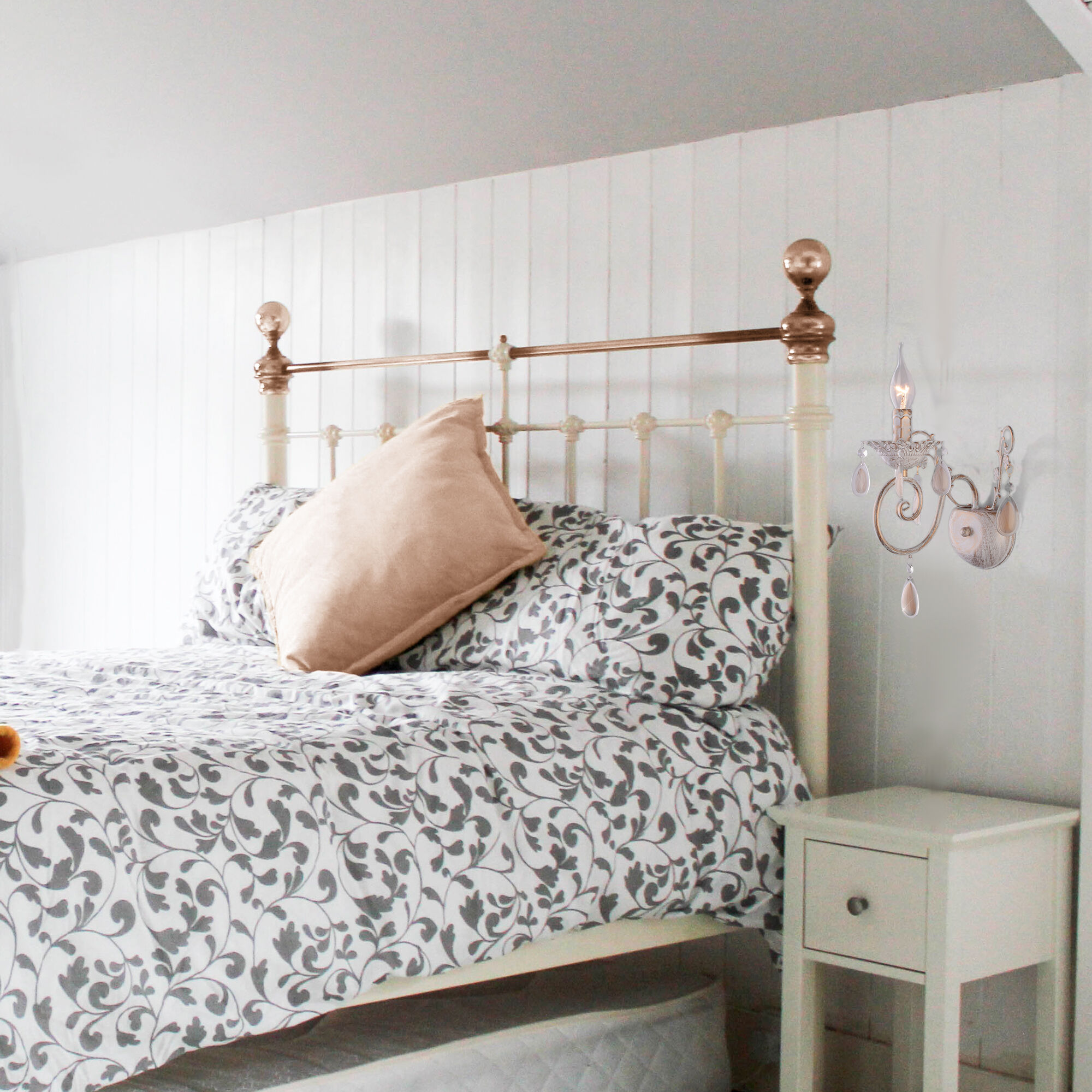 Настенный светильник Eurosvet 10009/1 золото с белым