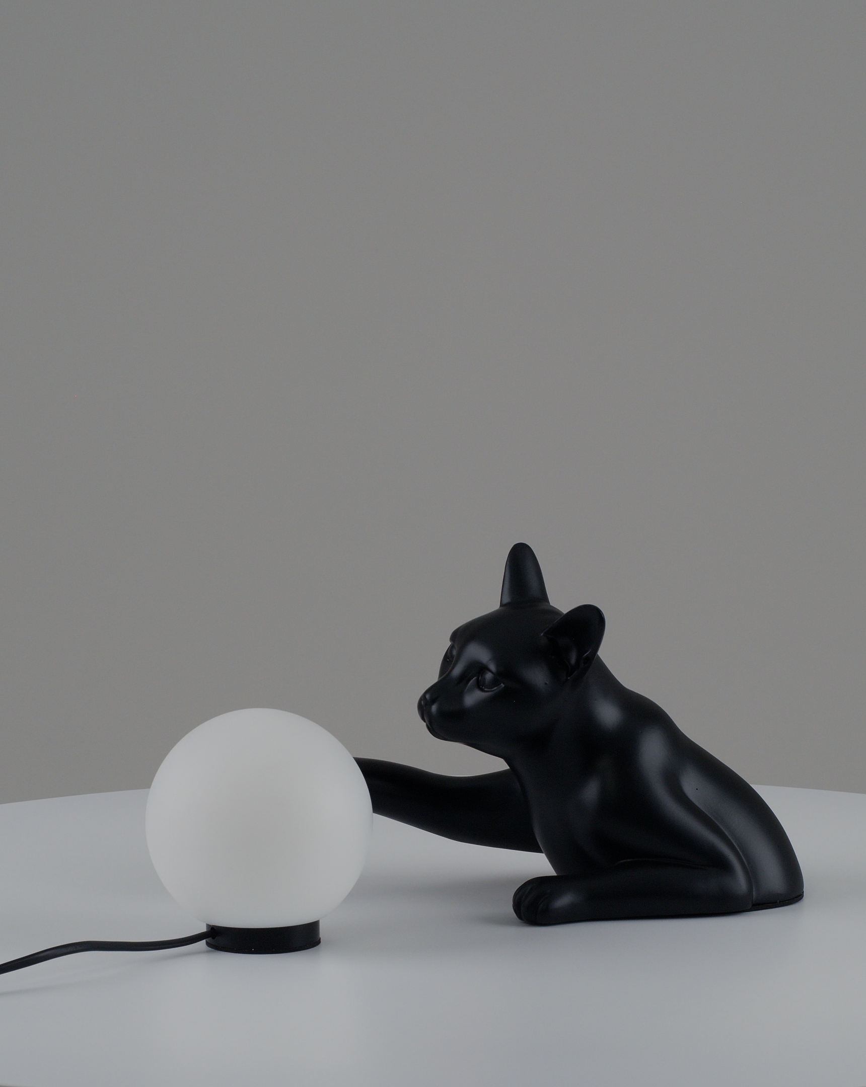 Лампа настольная Moderli V11677-TL Monya