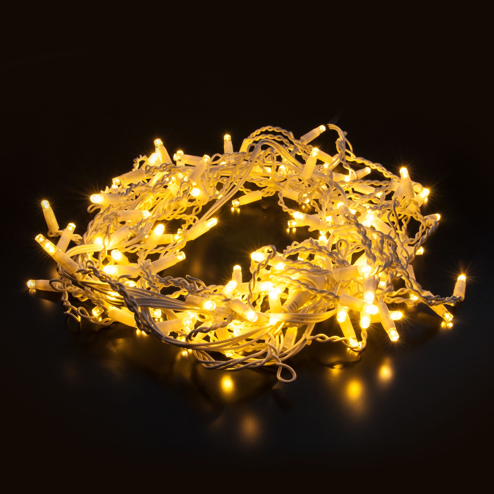 Гирлянда бытовая электрическая занавес Eurosvet 200-101 теплый белый с эффектом мерцания