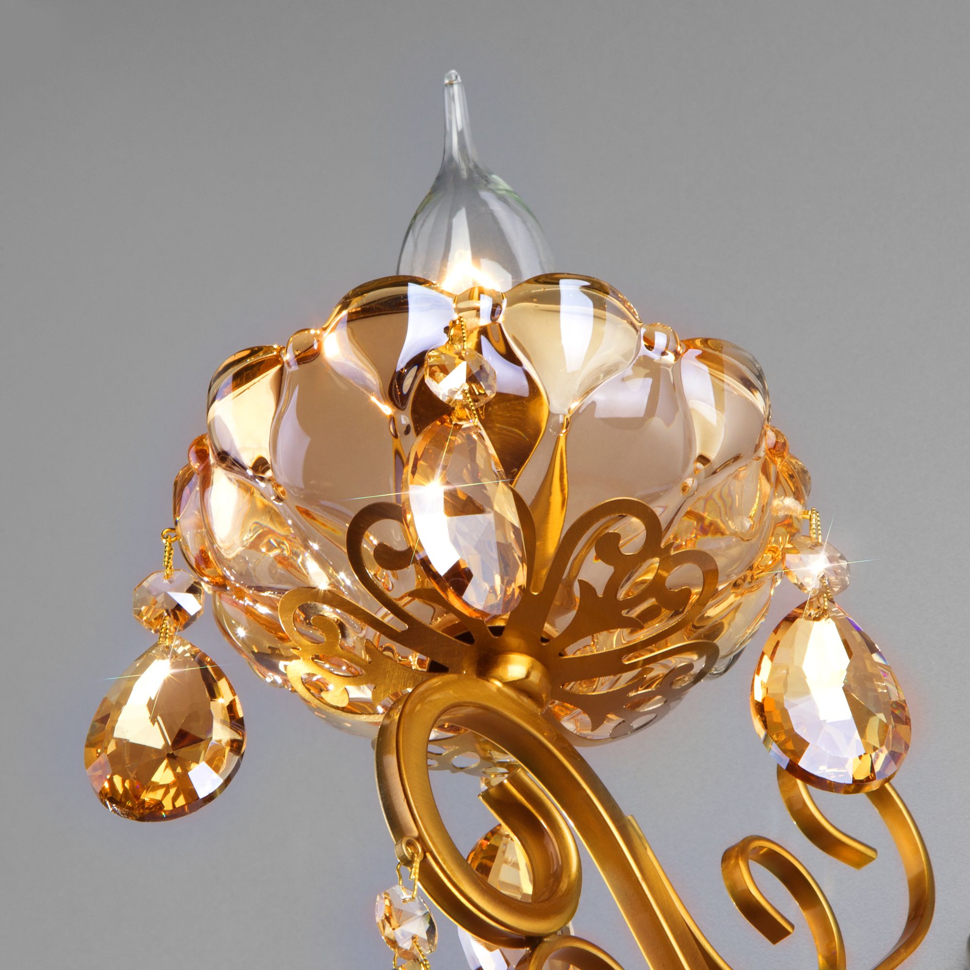 Настенный светильник Eurosvet 10109/1 бронза/тонированный хрусталь Strotskis