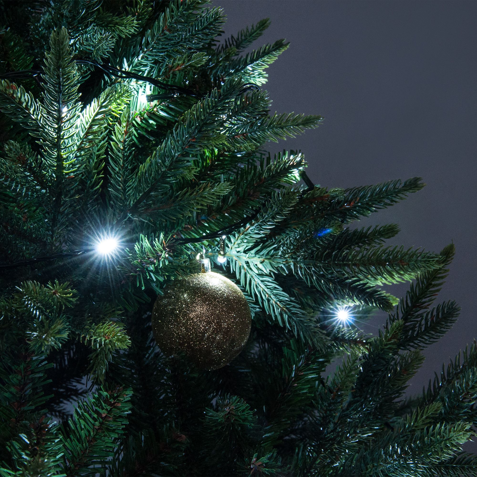 Гирлянда бытовая электрическая нить Eurosvet 400-002 белый