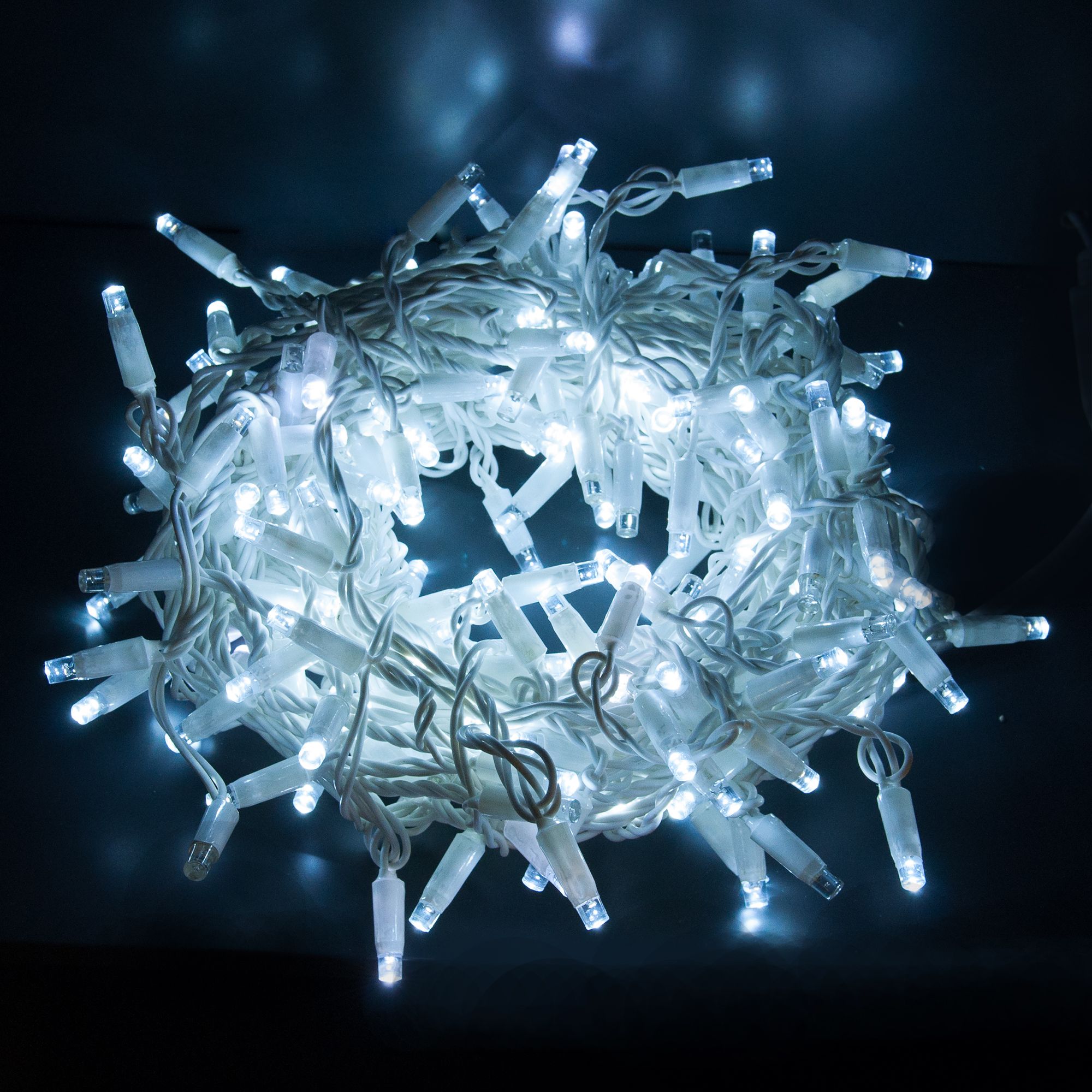 Гирлянда бытовая электрическая нить Eurosvet 400-102 белый