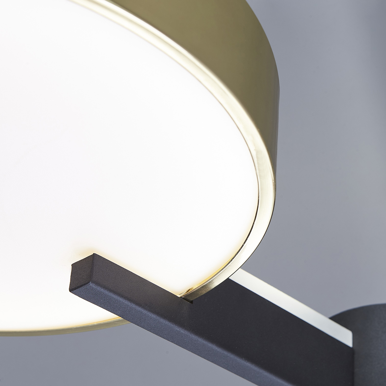 Потолочный светильник Escada 10209/3 LED*68W Gold/Black