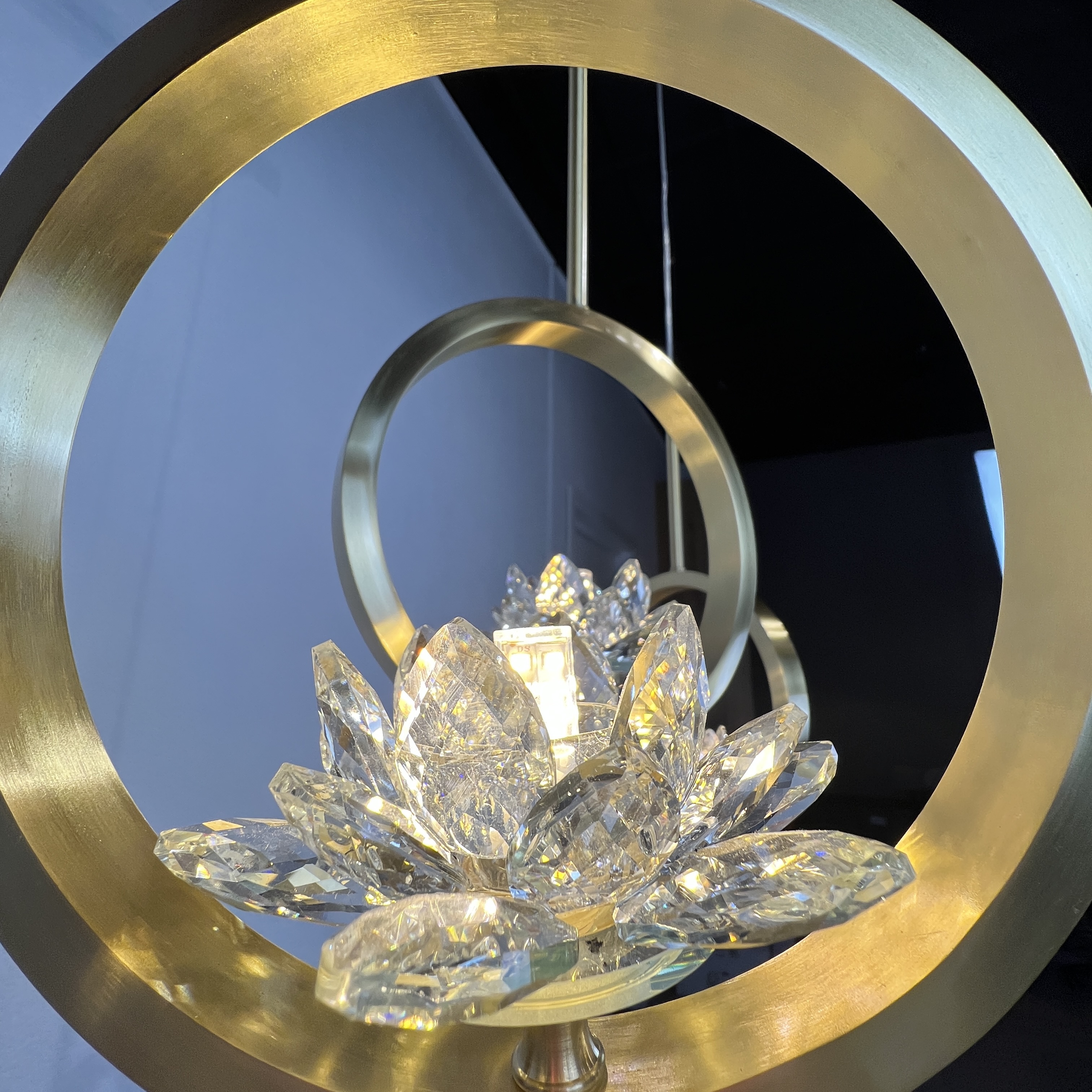 Подвесной светильник LOTOS ONE 3 177900-26