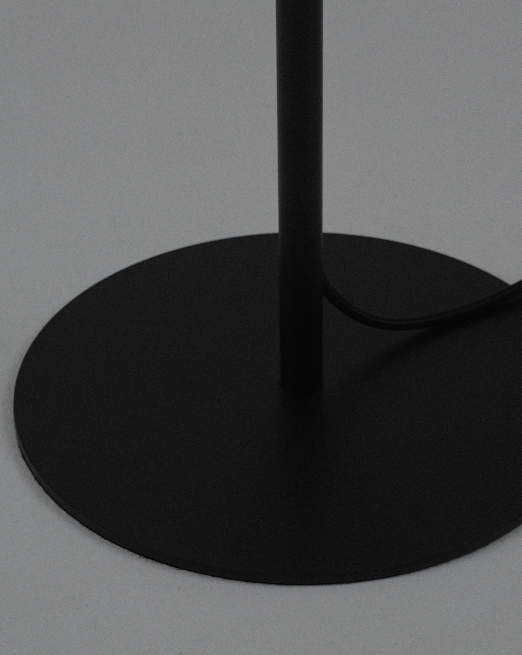 Торшер Moderli V11509-1F Strauss