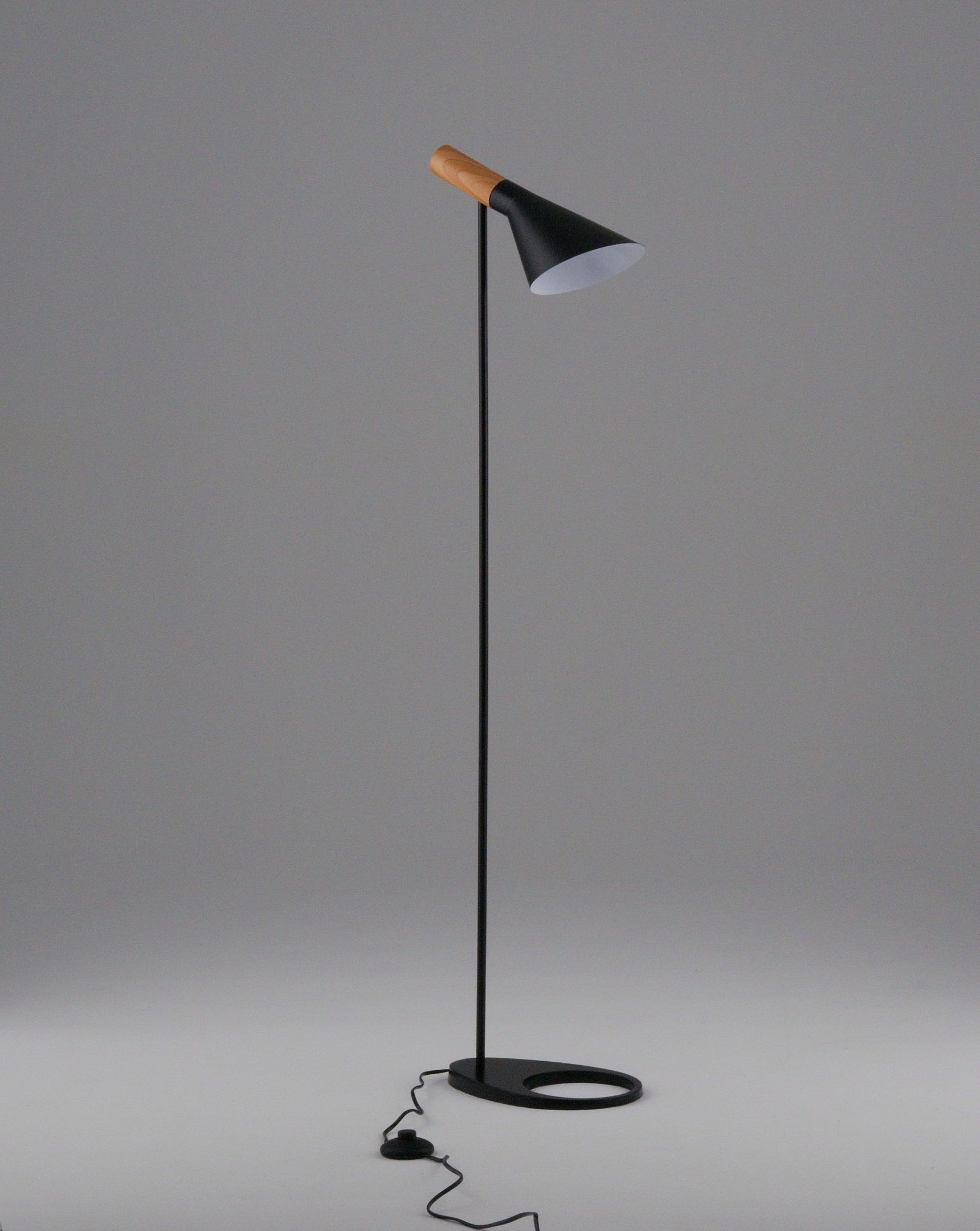 Торшер Moderli V11334-1F Turin