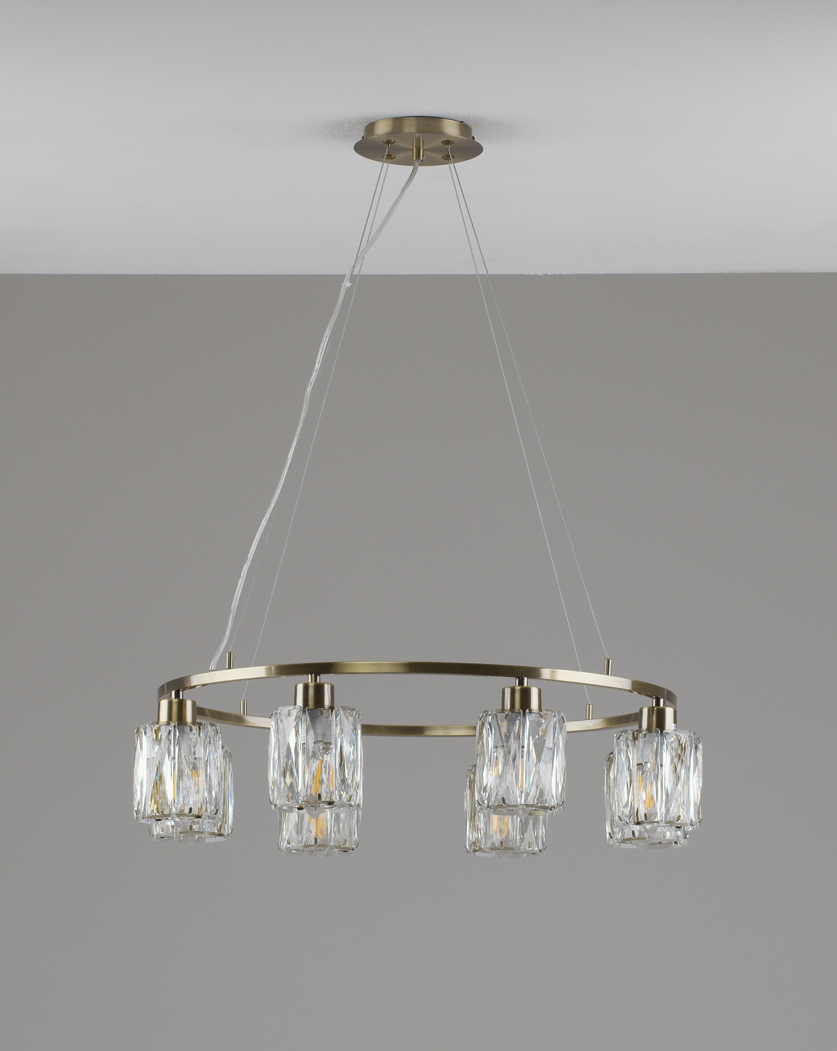 Люстра подвесная Moderli V11685-8P Prismique