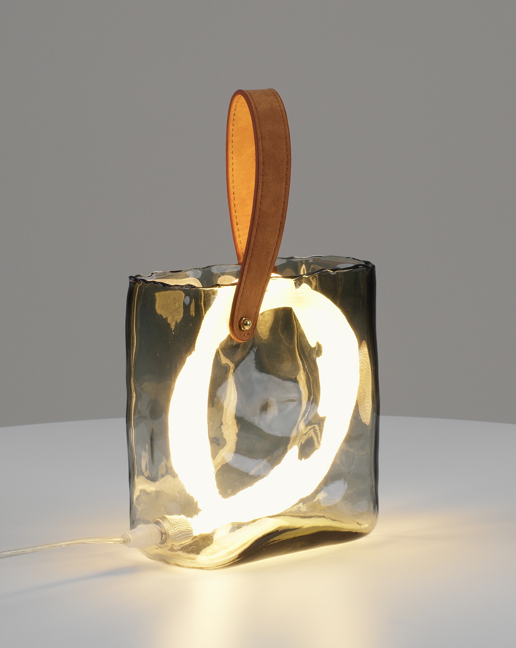 Лампа настольная светодиодная Moderli V11675-TL Bag