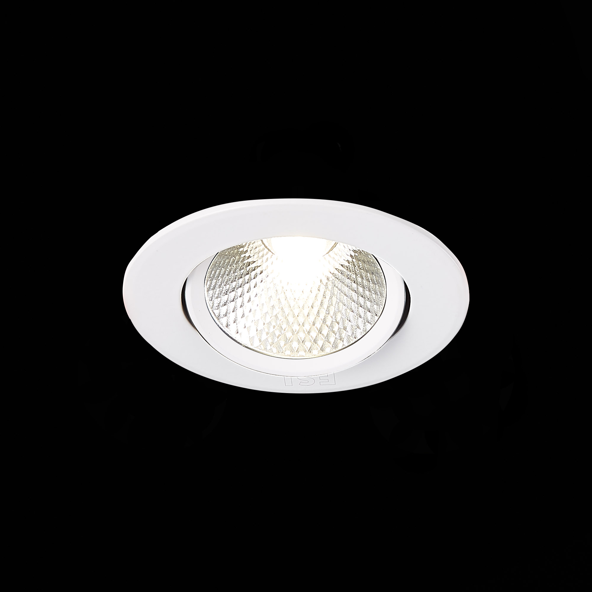 ST211.548.06.24 Св-к встр. Белый LED 1*6W 4000K 480Lm Ra80 24° IP20 D86xH50 220-240V Встраиваемые светильники