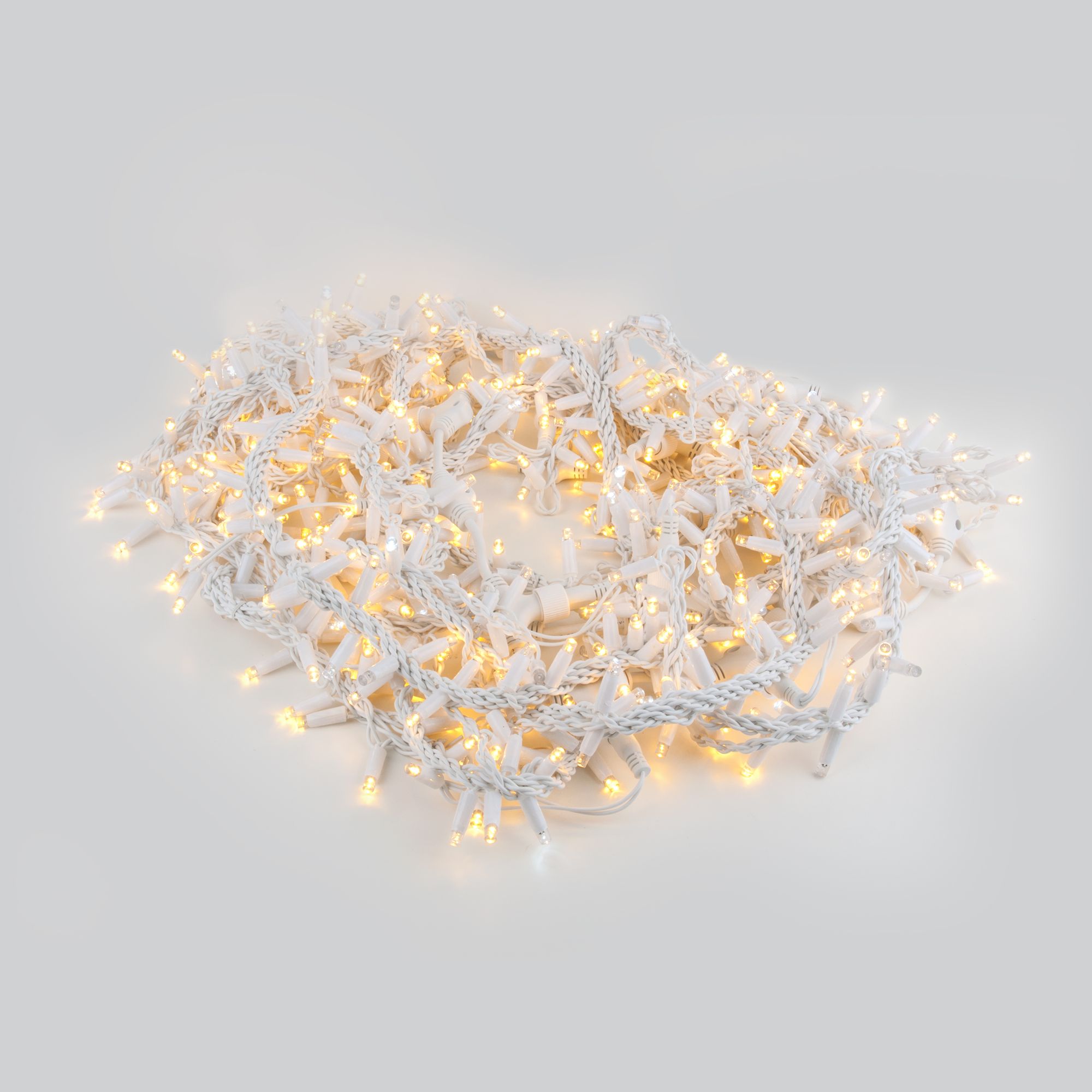 Гирлянда бытовая электрическая занавес Eurosvet 200-101 теплый белый с эффектом мерцания