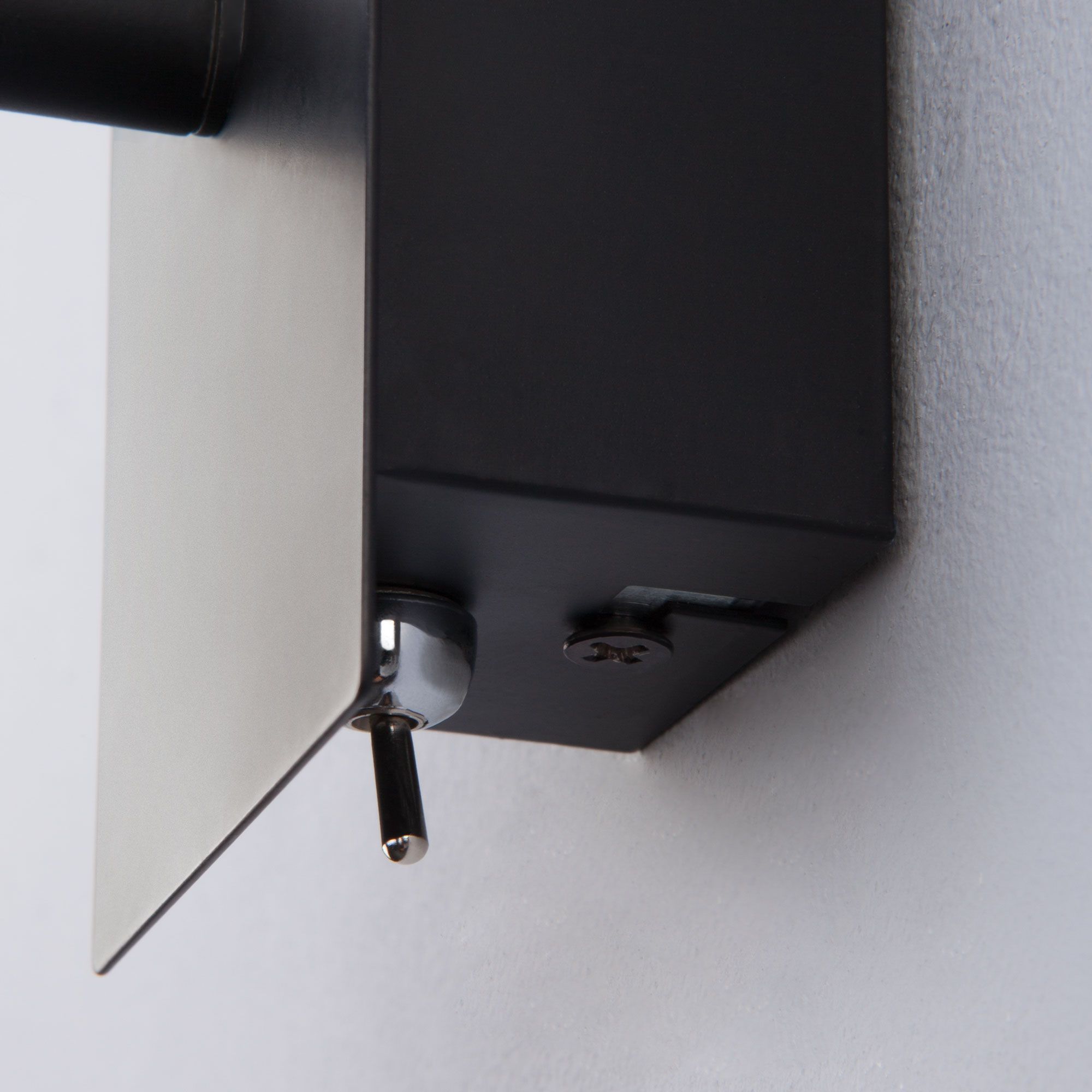  Eurosvet 20066/1 LED настенный светильник черный/золот