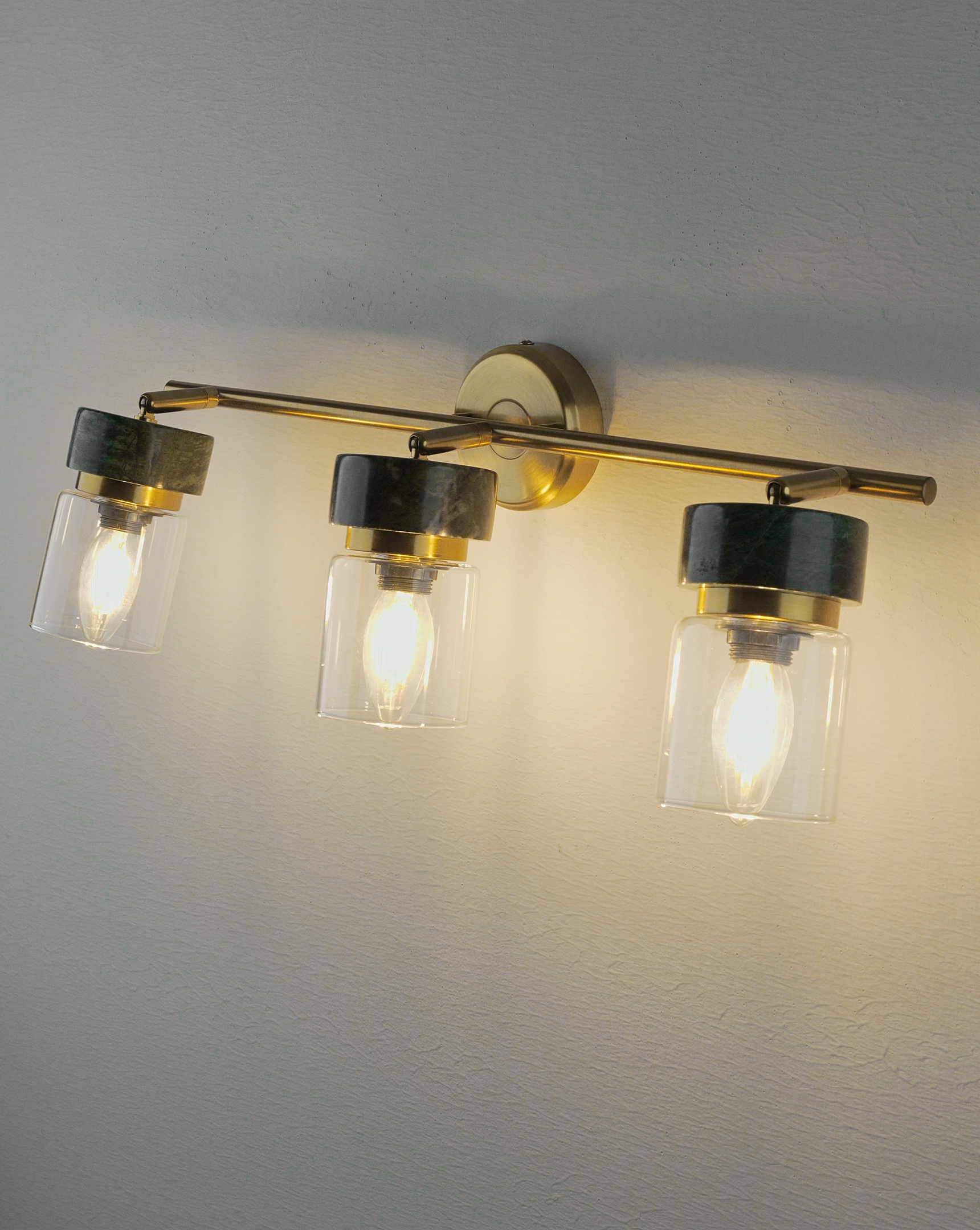 Спот Moderli V11823-3C Almero